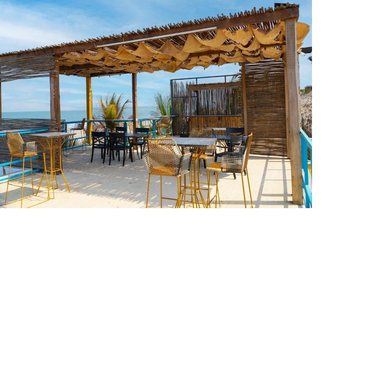 Totumo Mud Volcano & Beach Club Day Trip