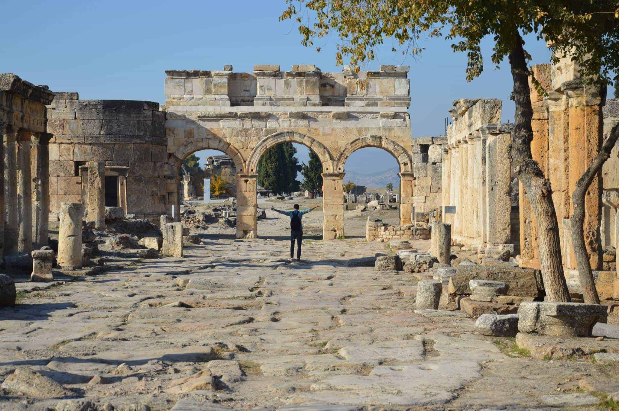 Pamukkale and Hierapolis Small Group Day Tour from Antalya