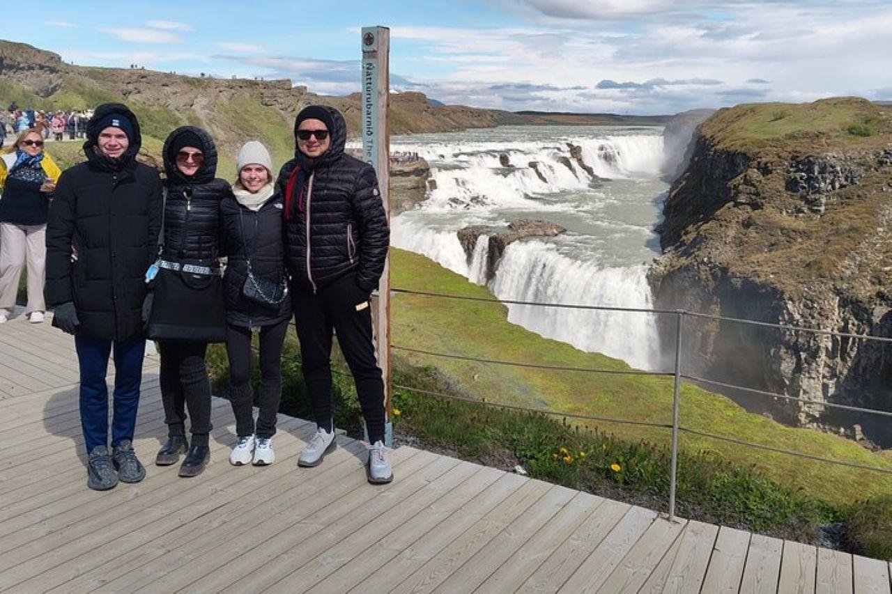 Private Golden Circle, Friðheimar & Blue Lagoon Tour