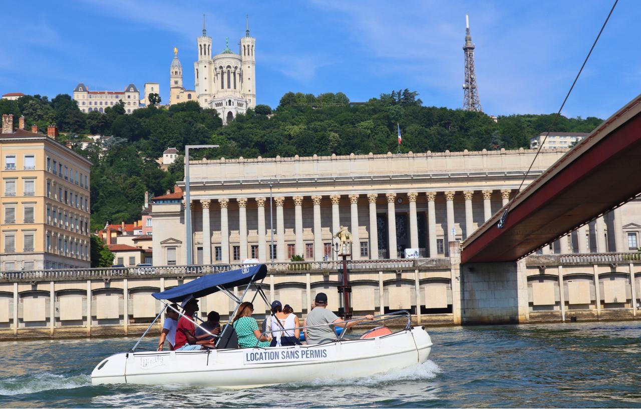 Self-Drive Boat Rental in Lyon