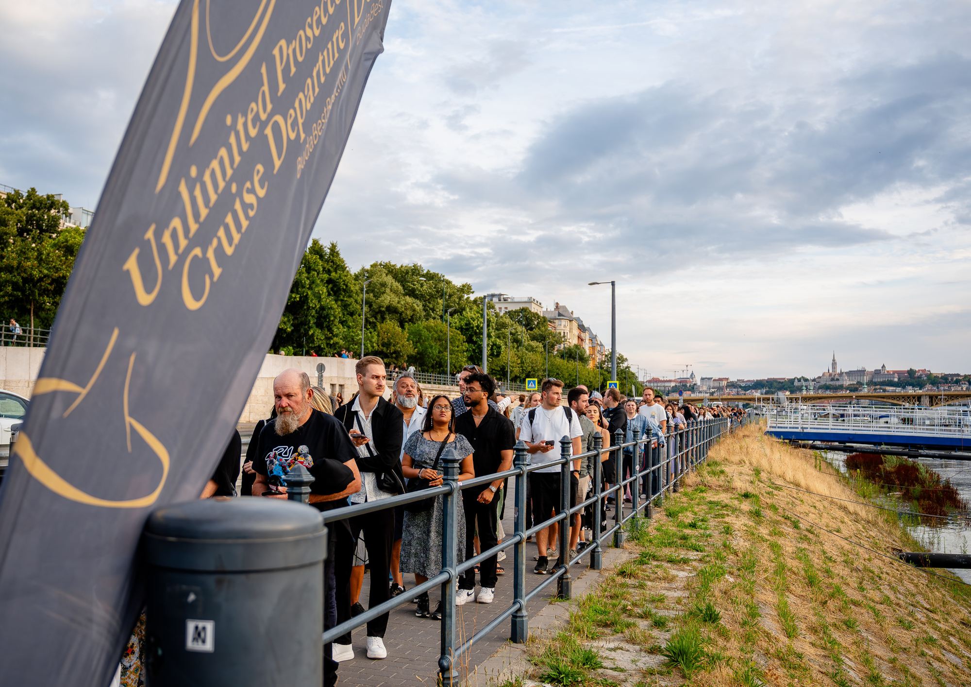 Budapest river cruise on the Danube — Parliament, Chain Bridge and Buda Castle — image 28