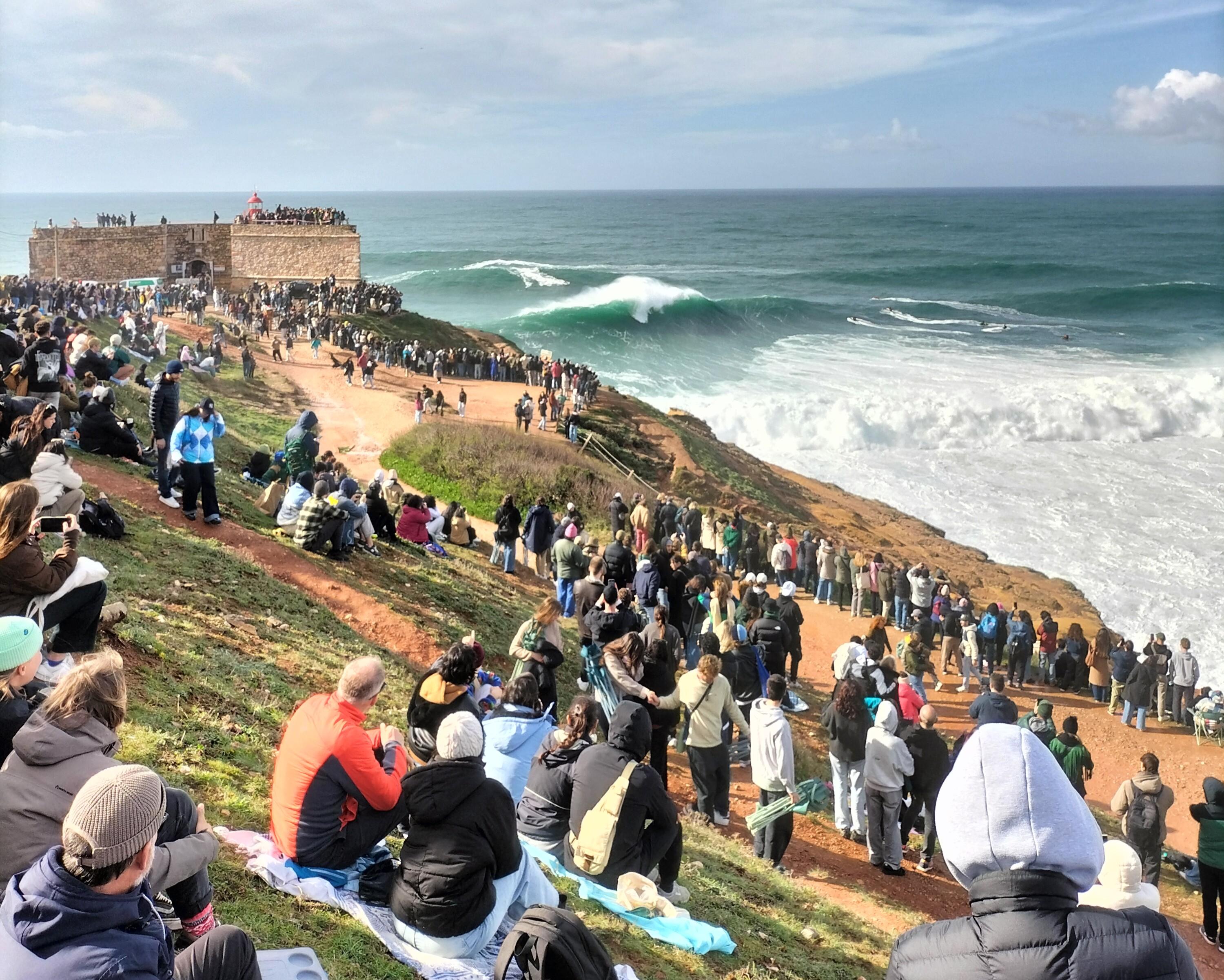 Nazaré Big Wave Discovery: Private Half-Day Tour from Lisbon