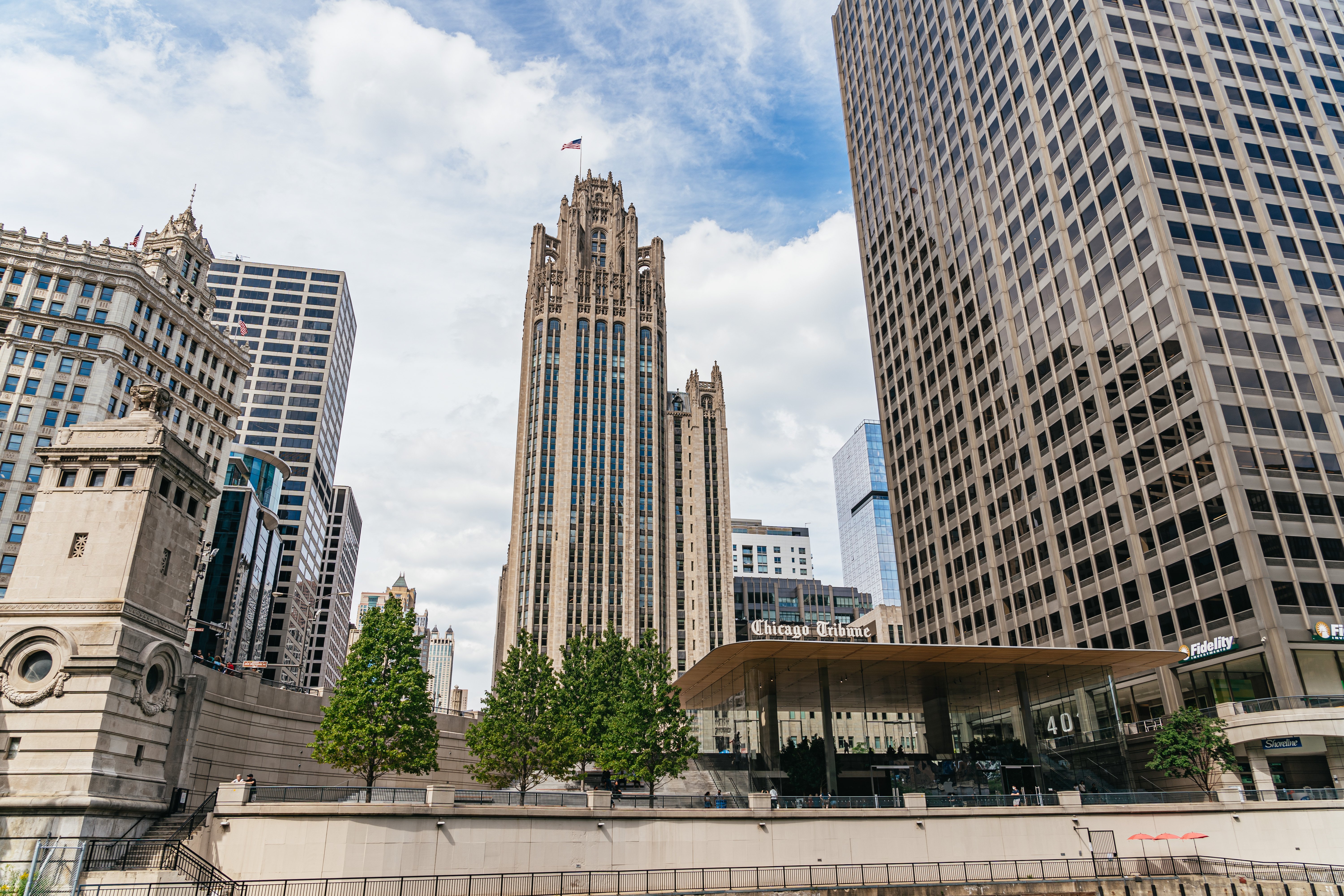 Chicago architecture cruise — Chicago River and skyline — image 27