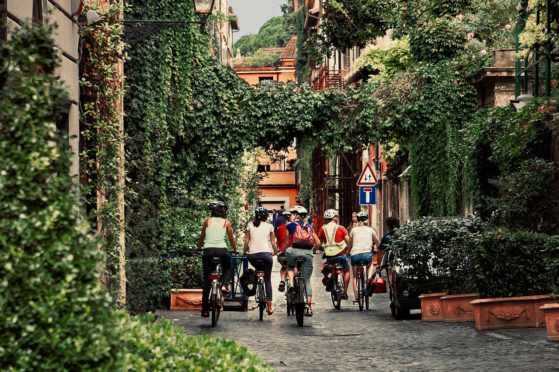 Rome e-bike tour electric bike Cannondale city landmarks — image 4
