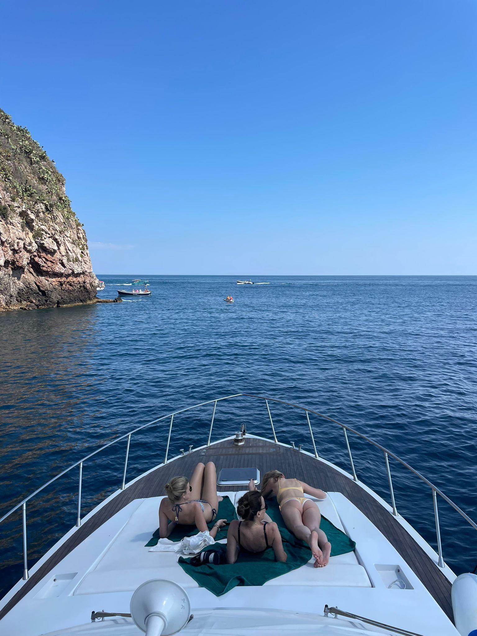 Isola Bella & Blue Grotto Coastal Mini Cruise