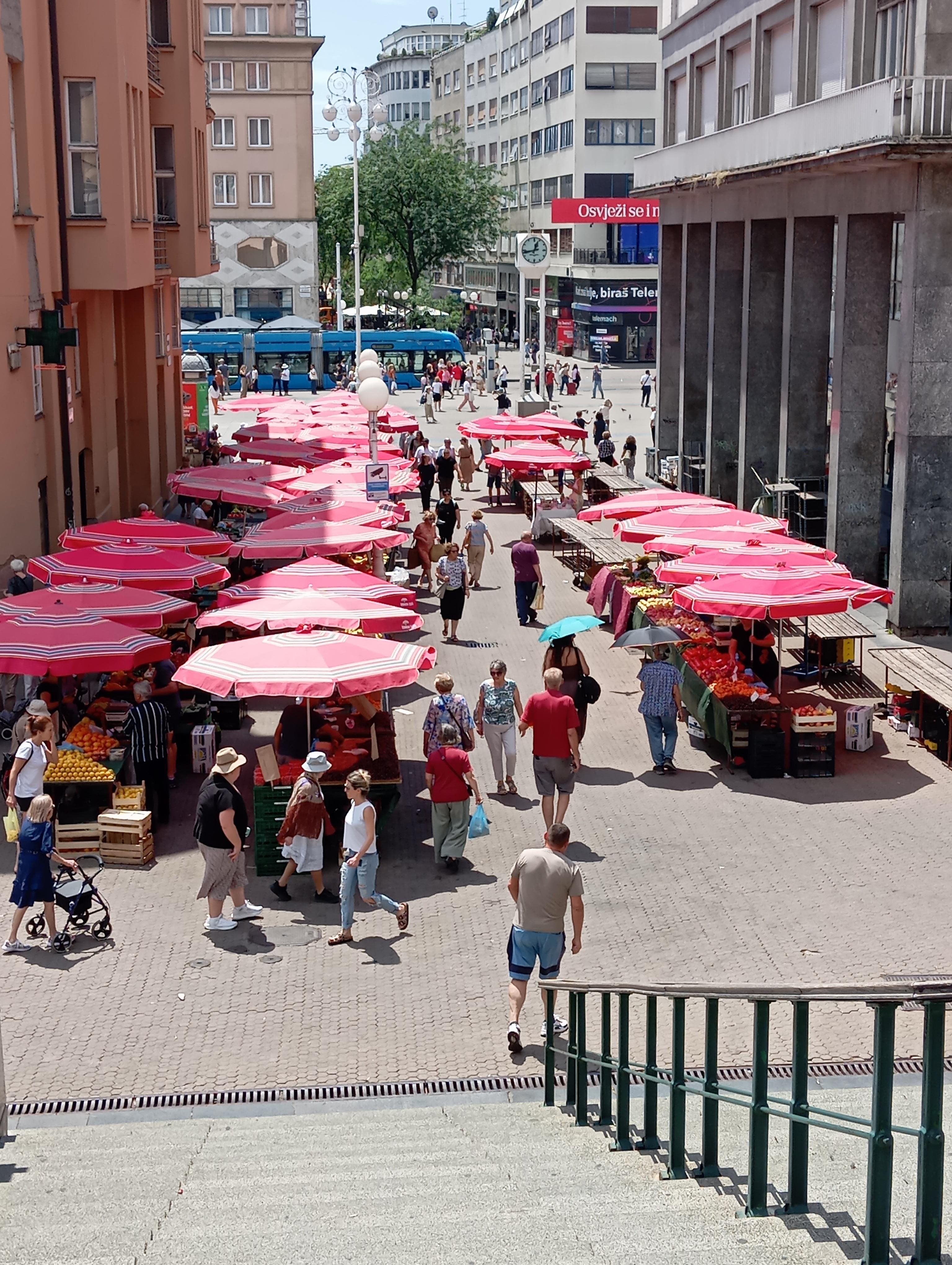 Zagreb Culinary Walking Tour with Funicular