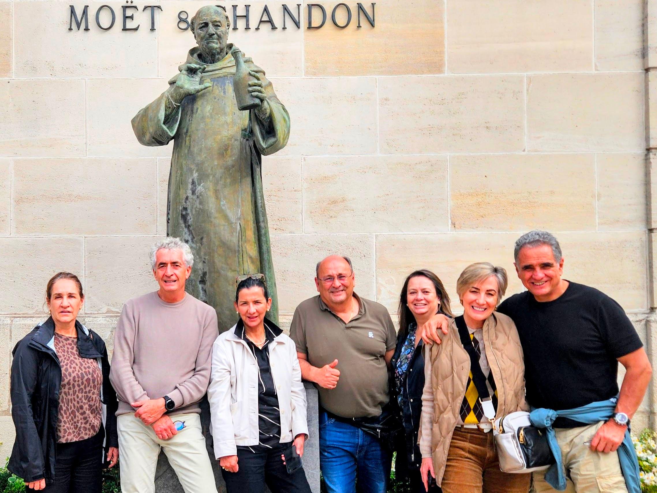 Moet et Chandon Tasting and Fun Private Tour in Champagne