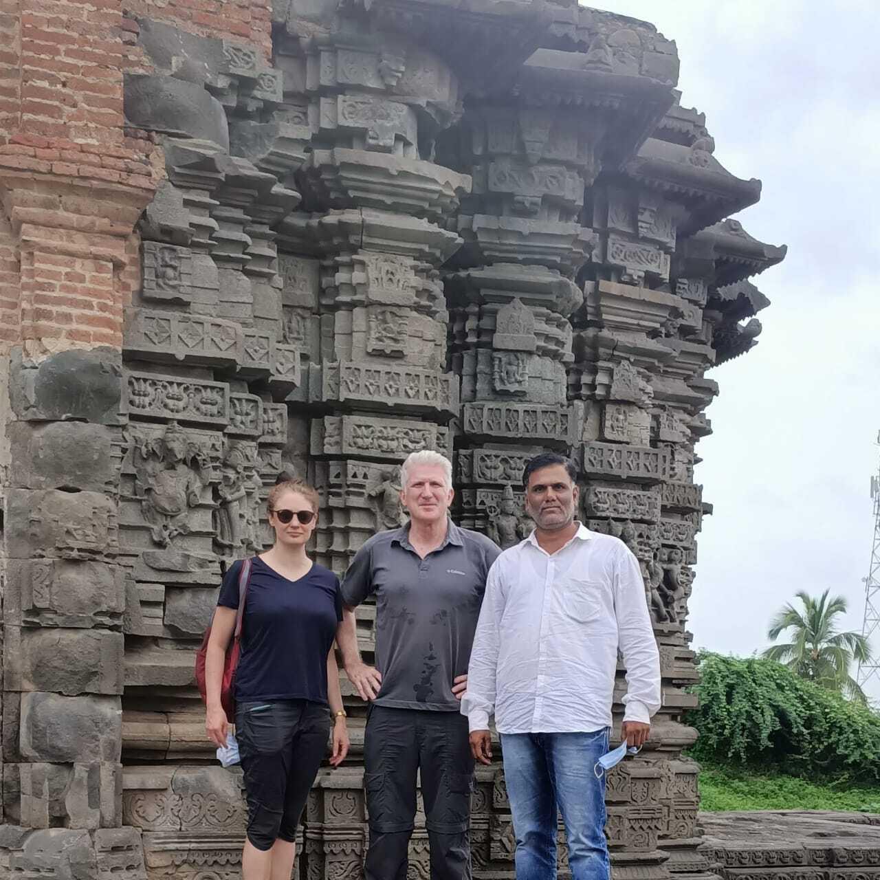 Private 2-Day Ajanta and Ellora Caves Taxi Tour from Aurangabad