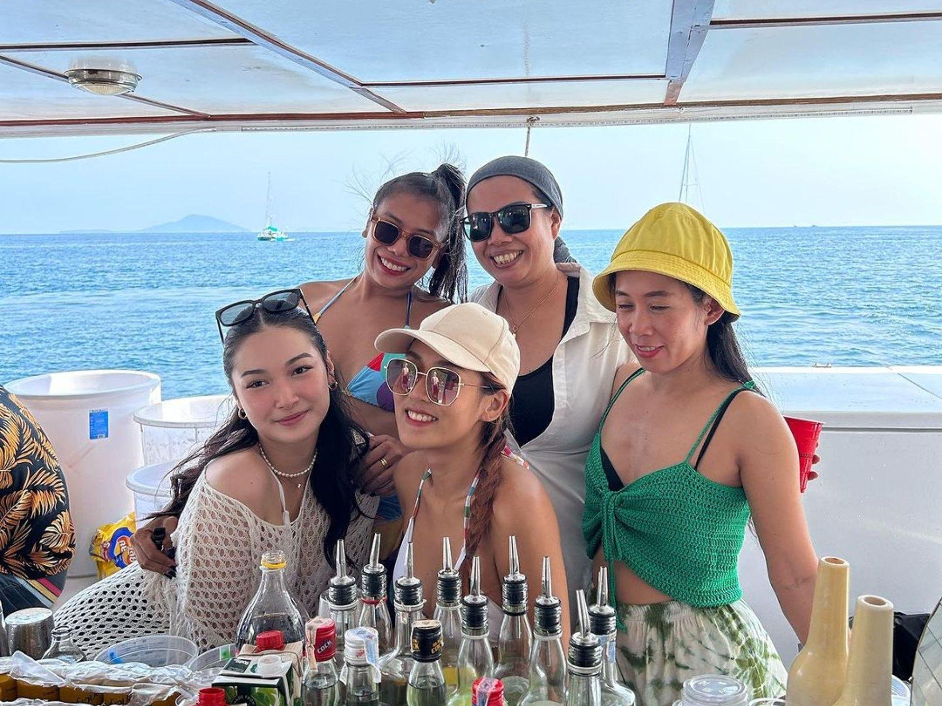 Phuket: Sunset Catamaran Cruise to Coral Island