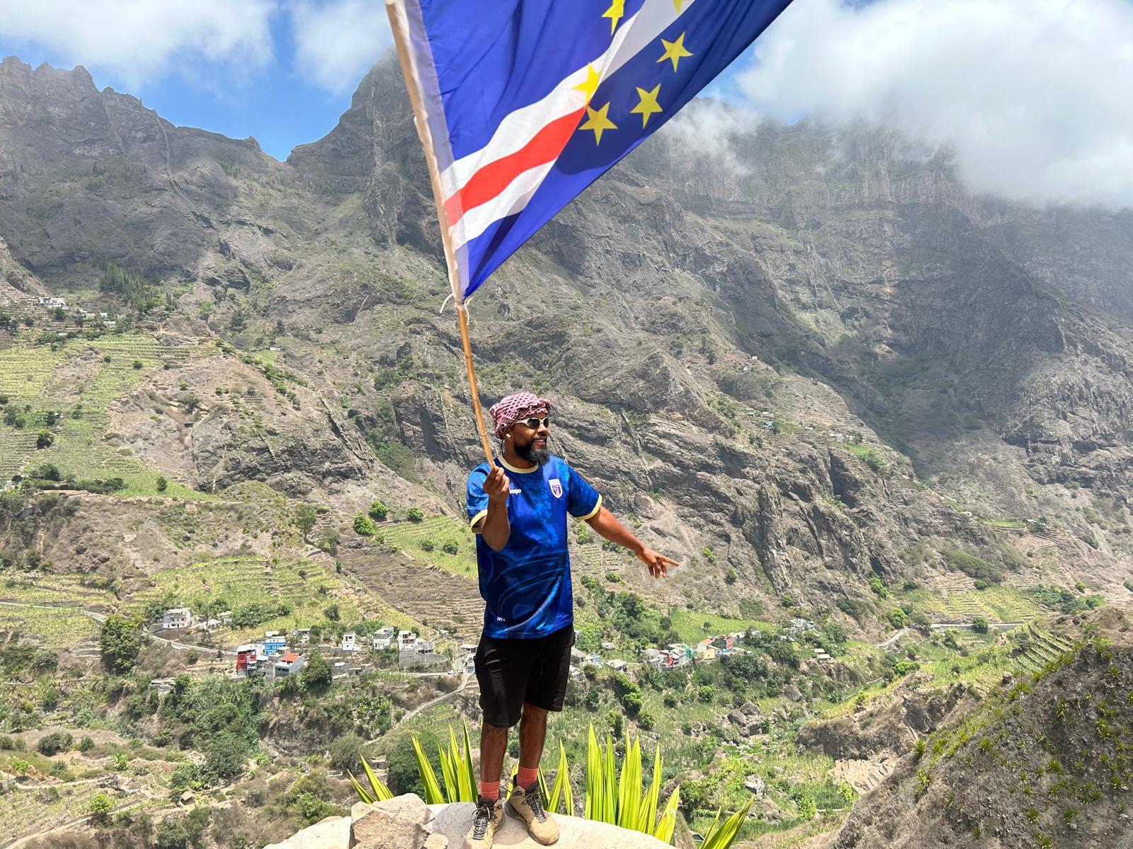 Santo Antão: Cova Crater to Paúl Valley Guided Hike & Local Lunch