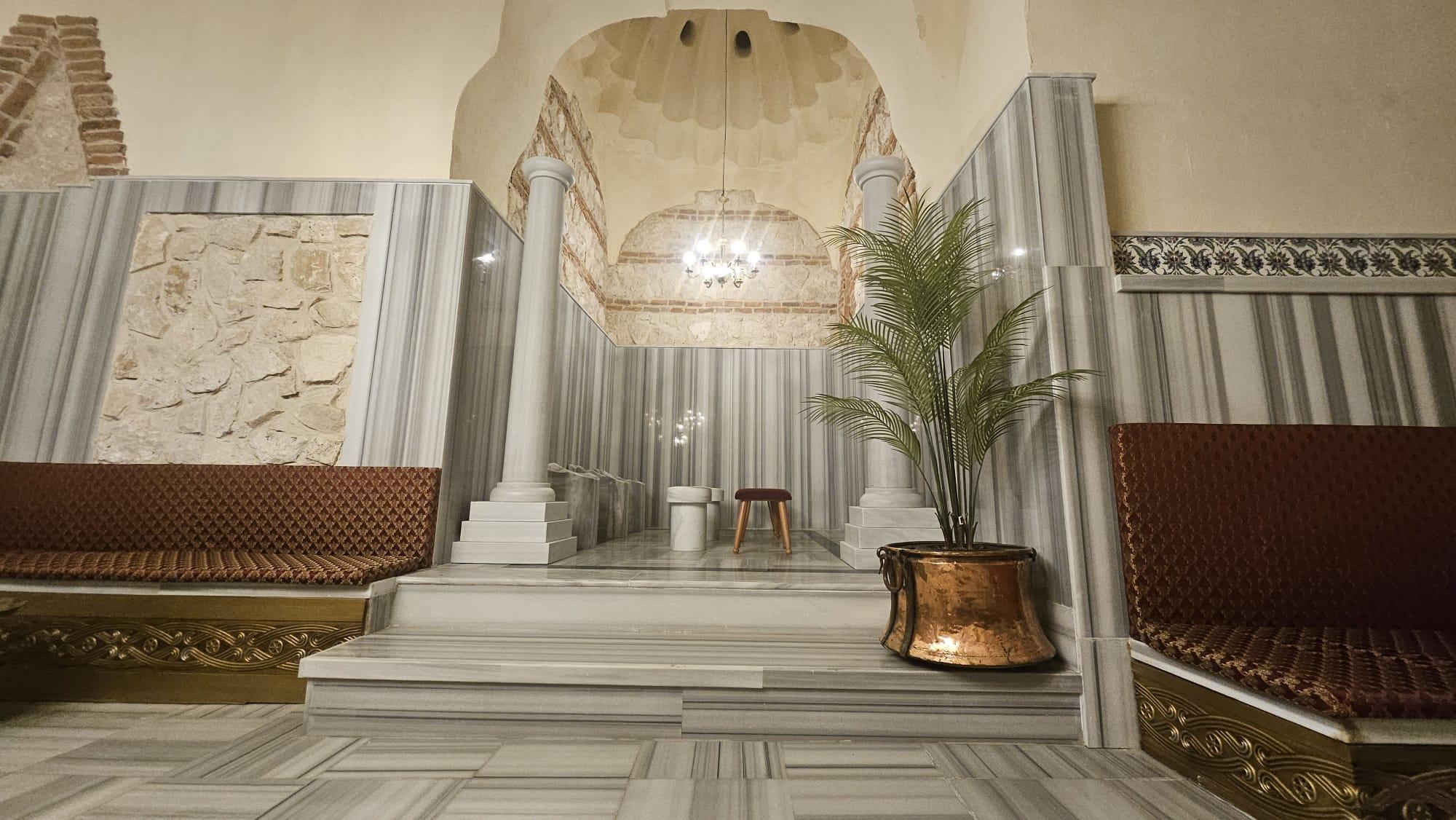 Historic Gedikpasa Hammam Experience with Privacy Options