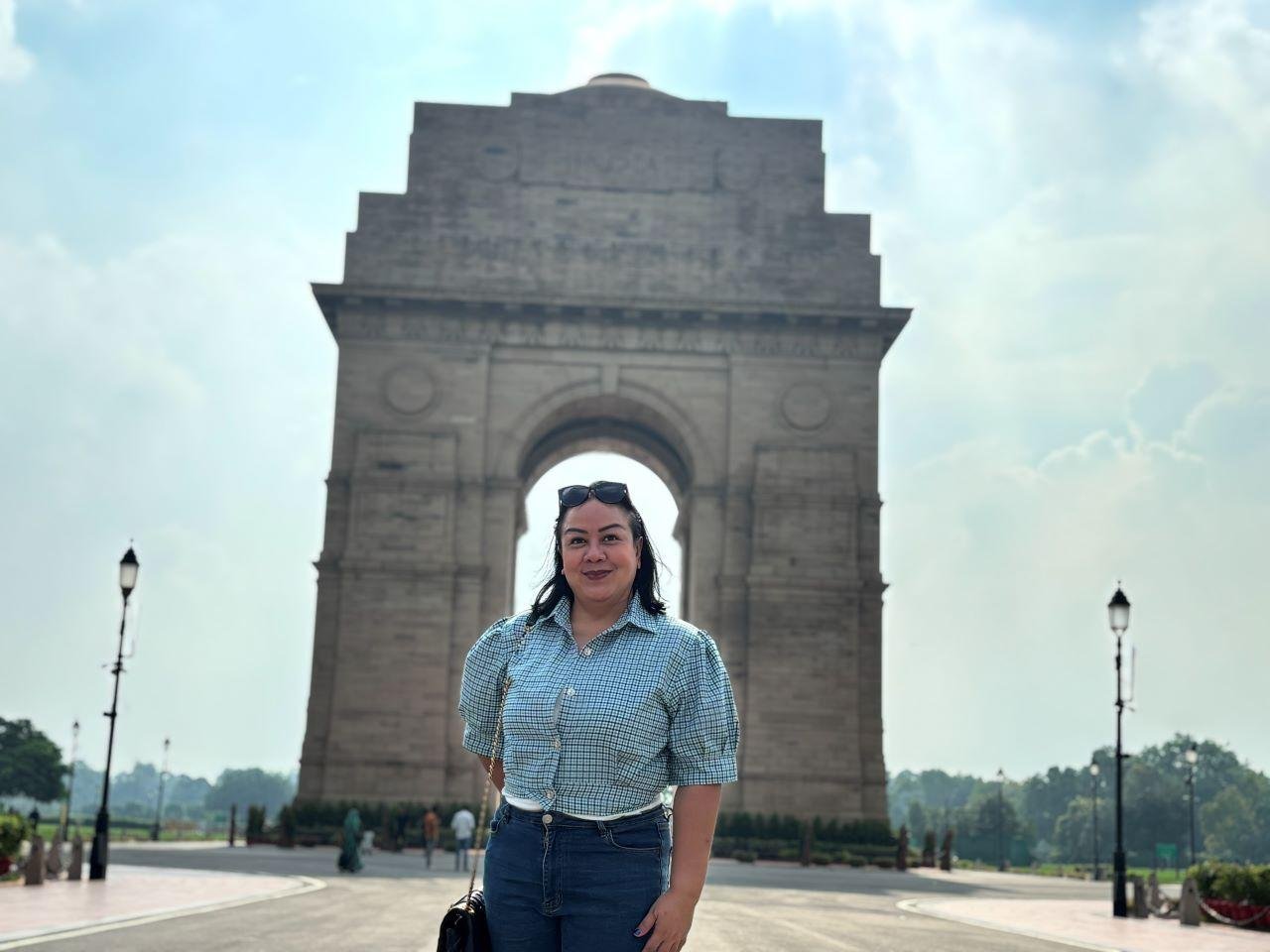 Delhi Private Female-Guided Shopping Expedition