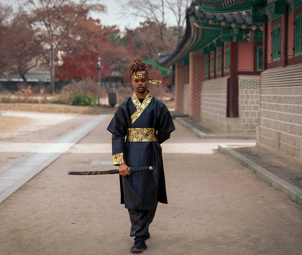 Seoul: Hanbok Rental with Gyeongbokgung Palace Entry — Seoul K-beauty experience photo 15