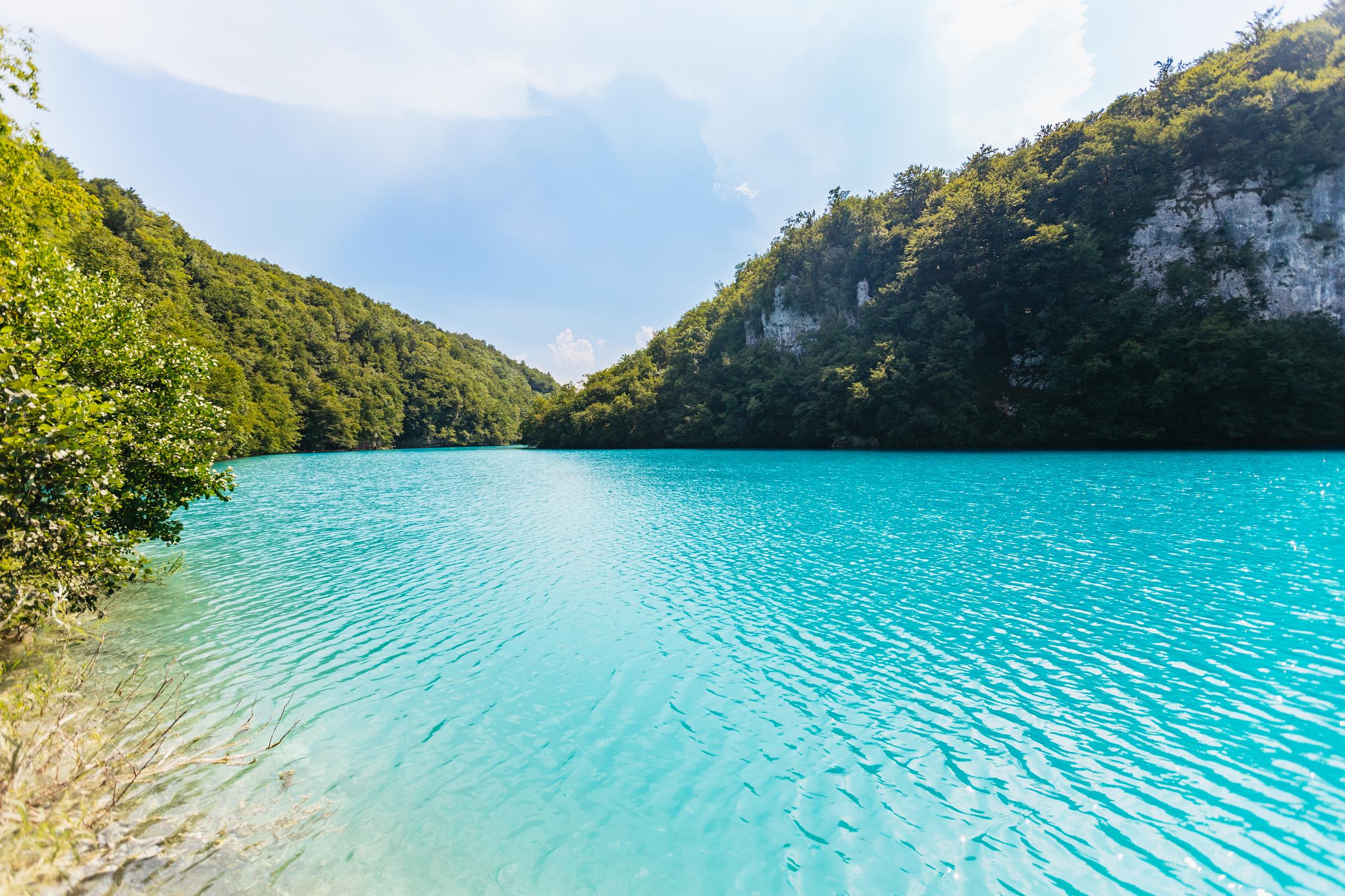 Split to Plitvice Lakes Day Trip with Boat & Train
