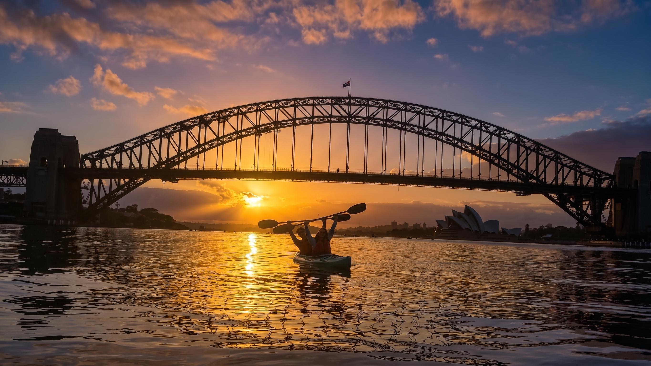 Sydney Sunrise Kayak Tour with Harbour Bridge Views
