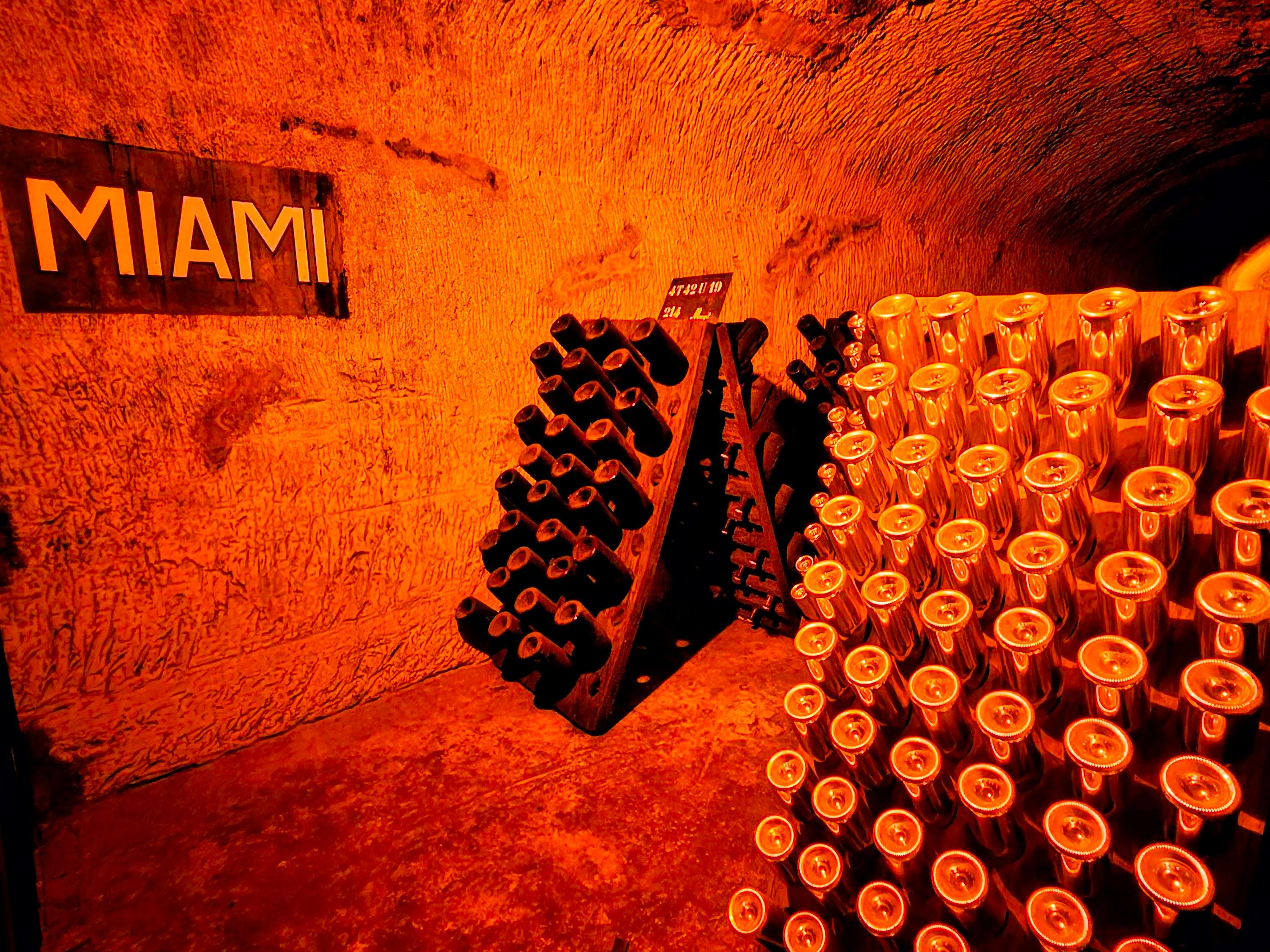 Pommery Champagne tour — Reims château, UNESCO crayères, contemporary art cellars — image 25