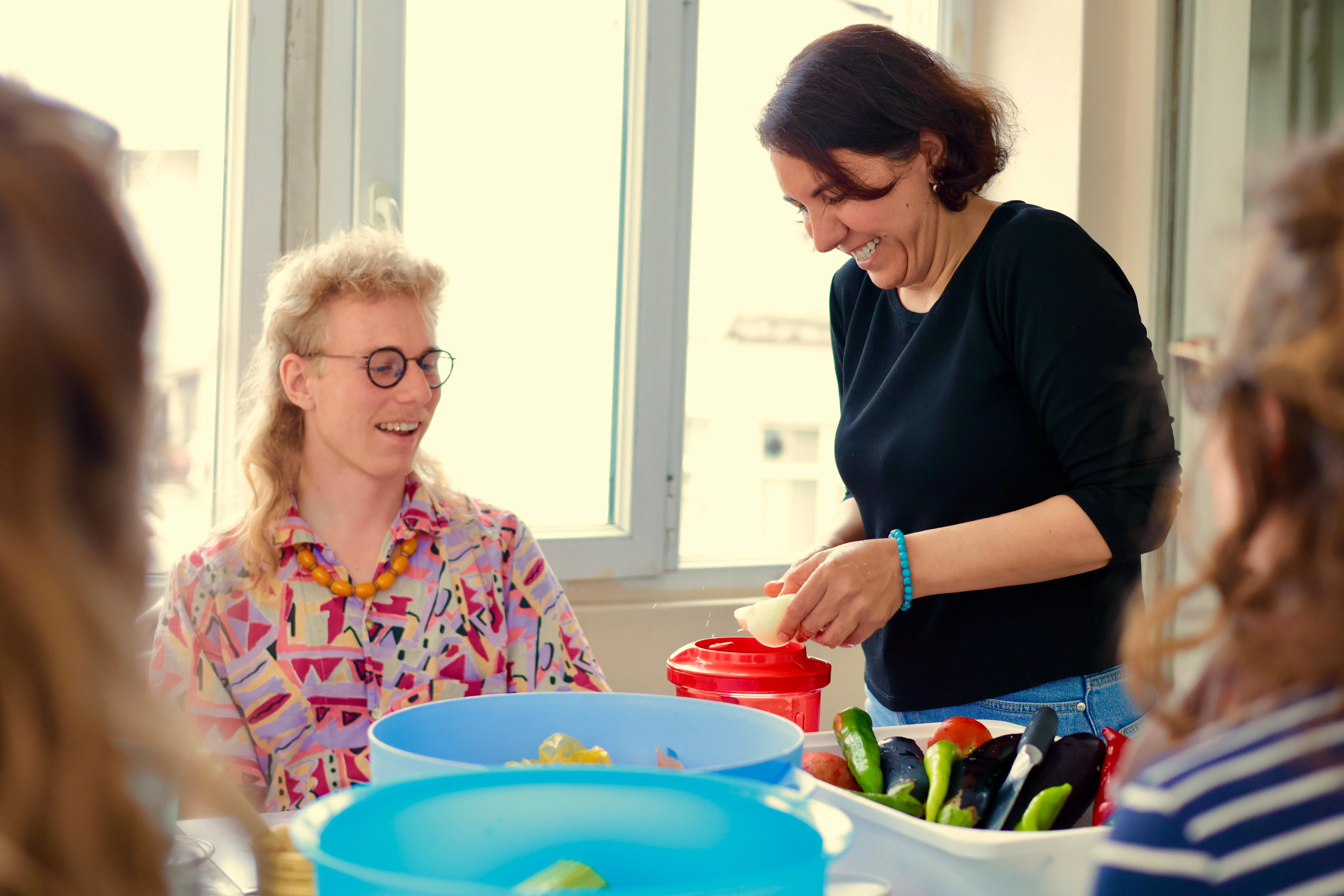 Istanbul: Vegan & Vegetarian Cooking Class with a Local Mom
