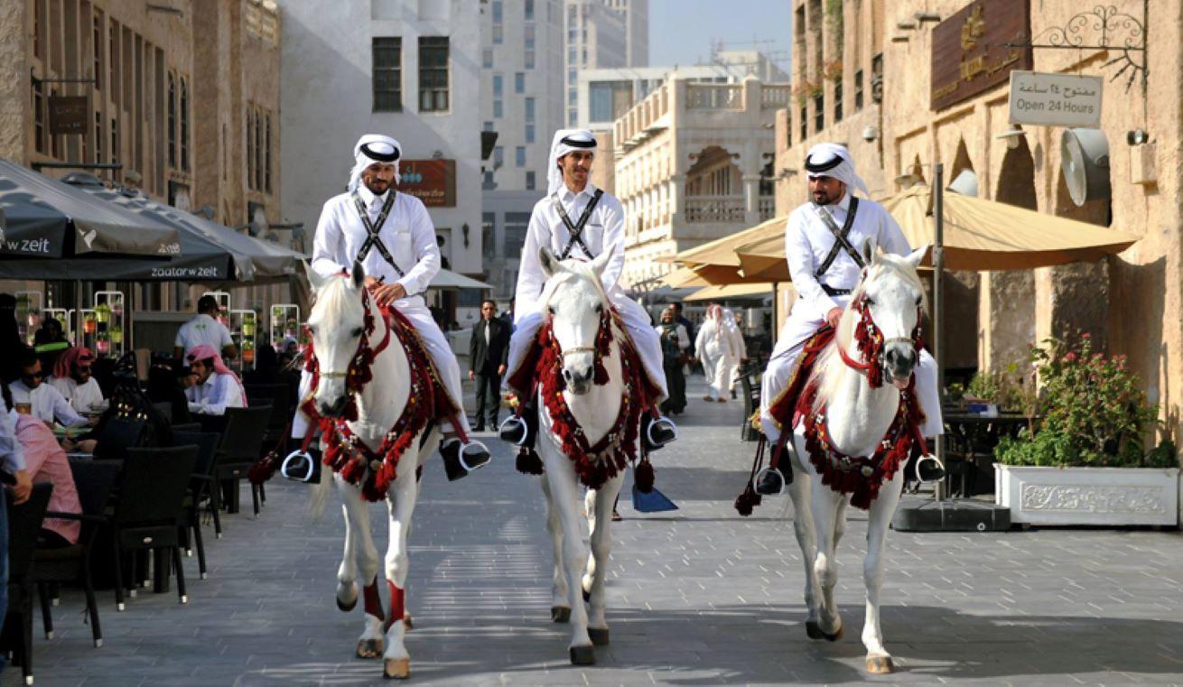 Doha Express: 4-Hour Highlights Layover City Tour