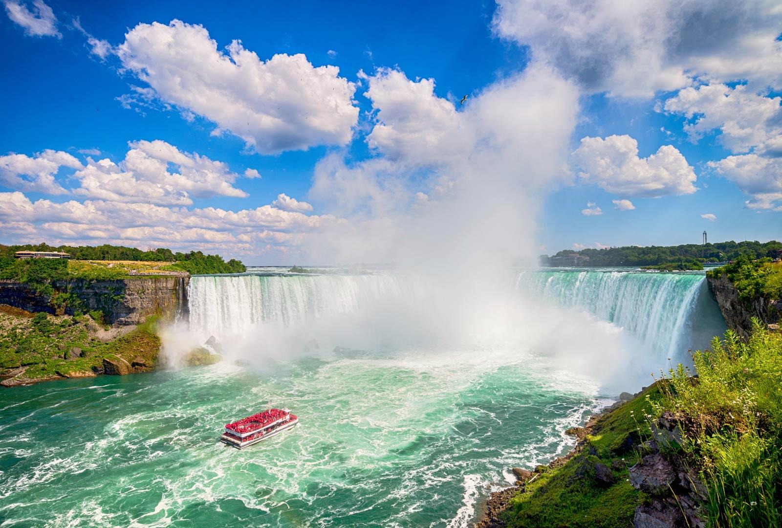 Private VIP Niagara Falls Tour from Toronto (Small Group)