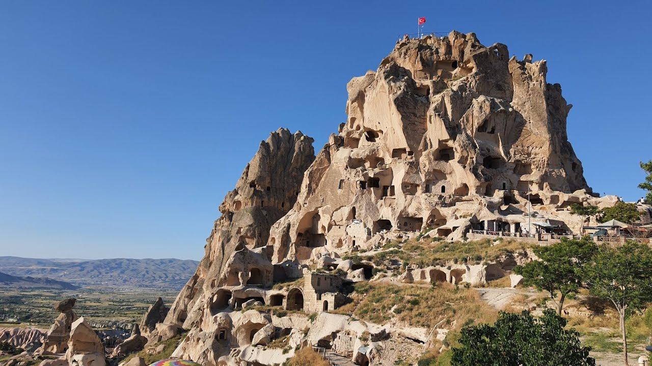 Customizable Private Tour of Cappadocia by VIP Vehicle