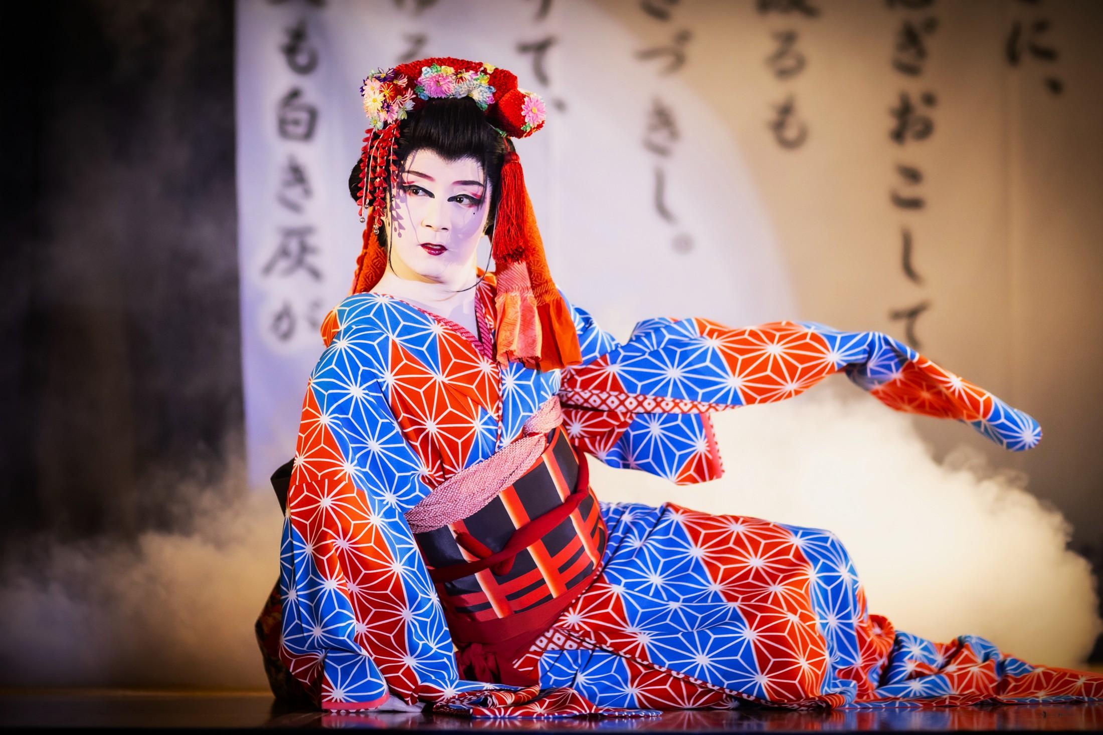 Asakusa Taishu Engeki Traditional Cabaret Theater Experience