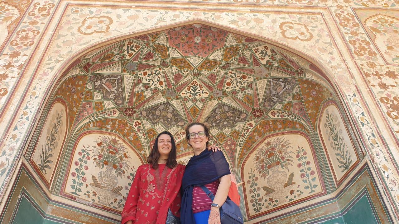 Jaipur Private Tour: Amber Fort, Panna Meena Stepwell & Jal Mahal