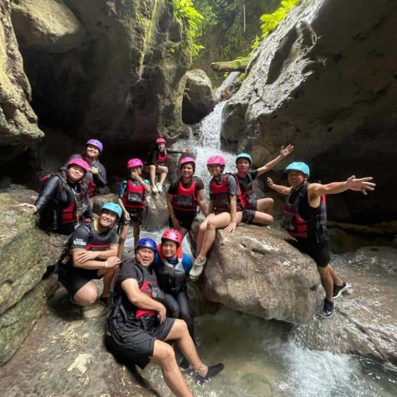 Cebu: Kawasan Falls Canyoneering with Exclusive Lunch