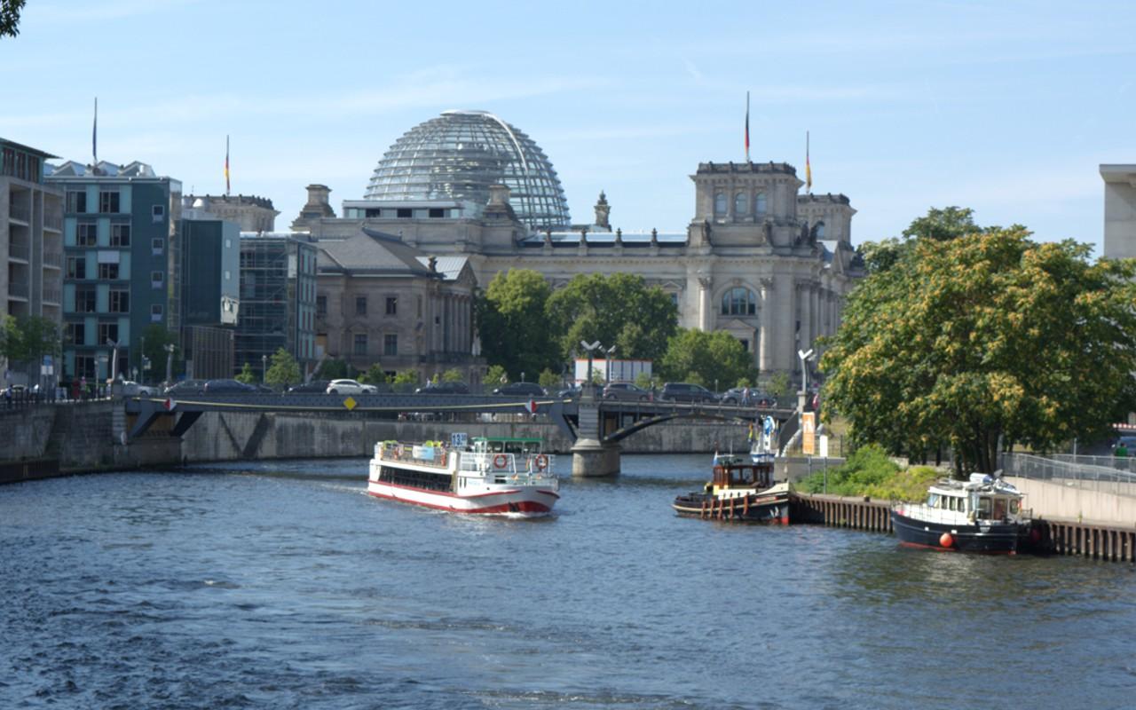 Spree River Sightseeing Cruise from Friedrichstraße