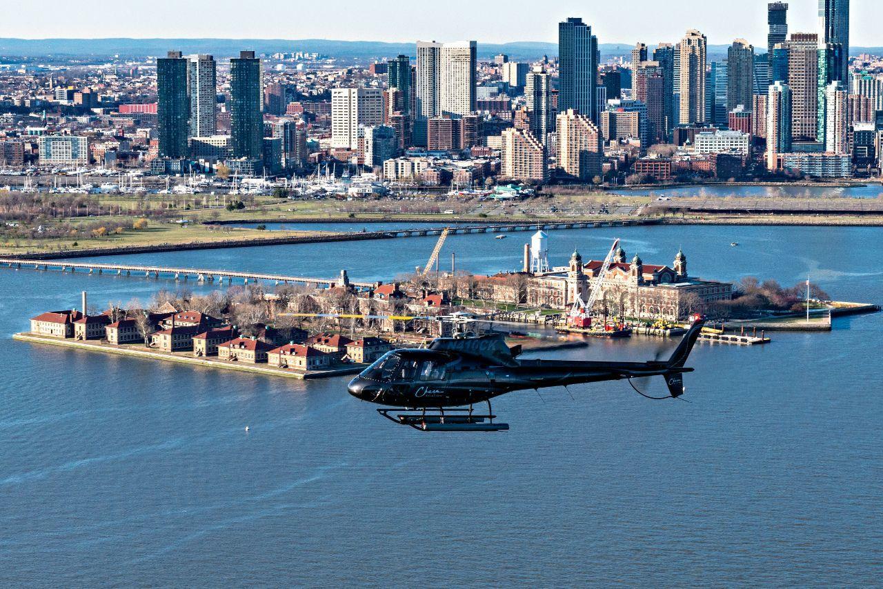 NYC Skyline Helicopter Flight from New Jersey