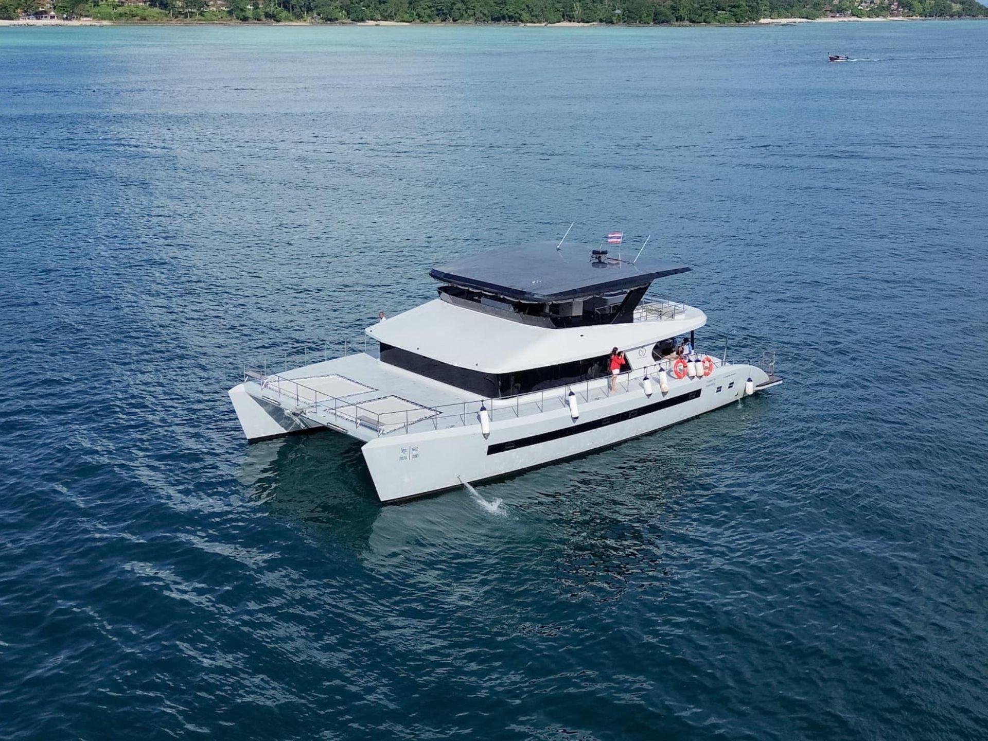 James Bond Island Canoe & Sunset Yacht Dinner – Phang Nga Bay