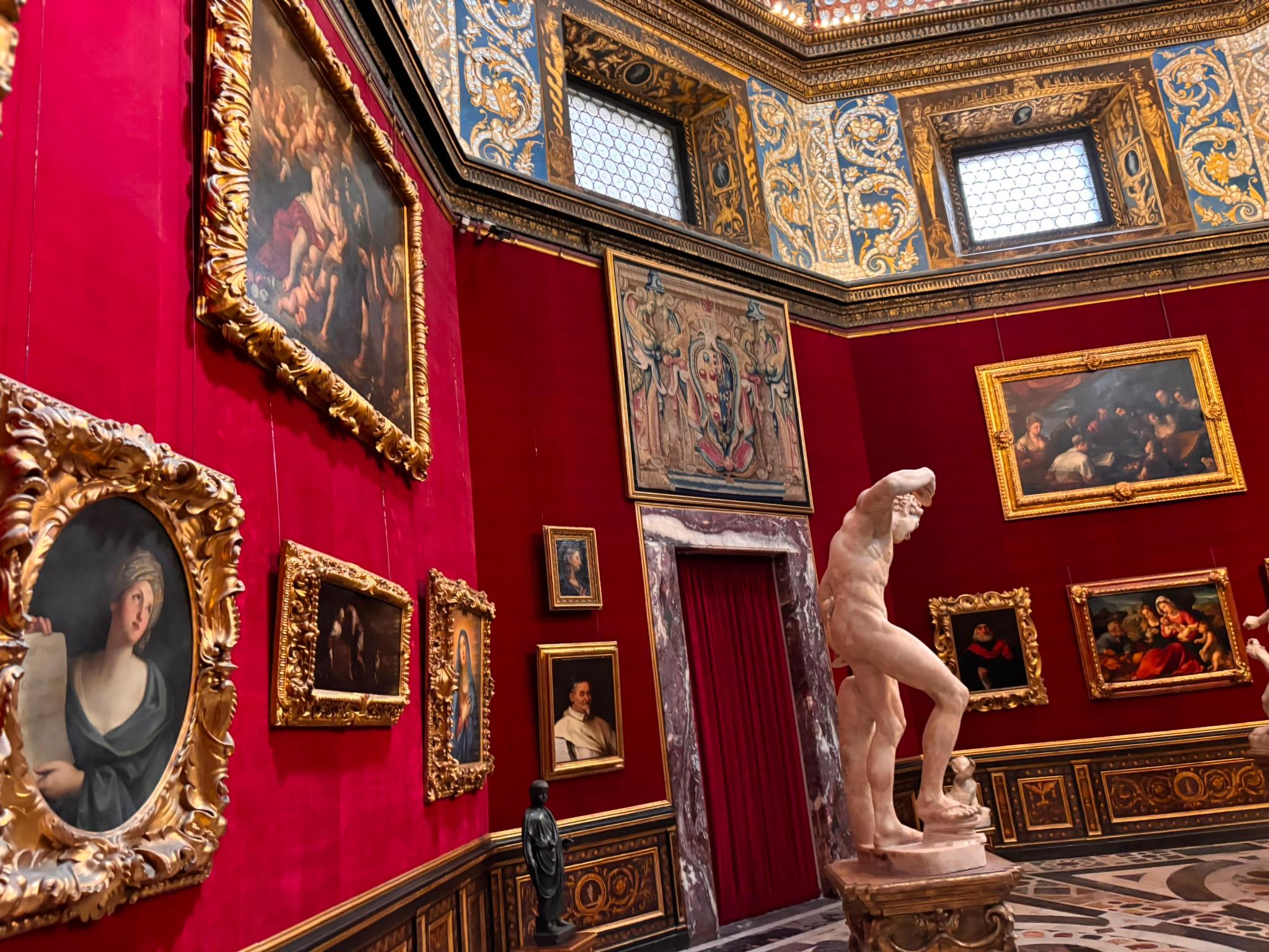 Uffizi Gallery Tour & Reserved Vasari Corridor Access