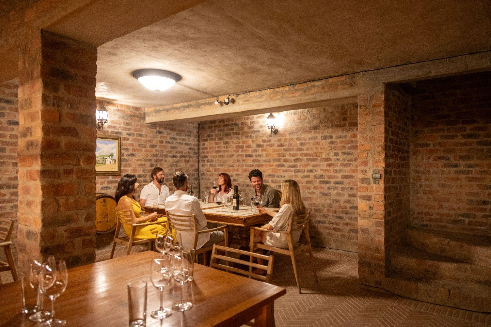 Cape Winelands Full-Day Tour: Stellenbosch, Franschhoek & Paarl