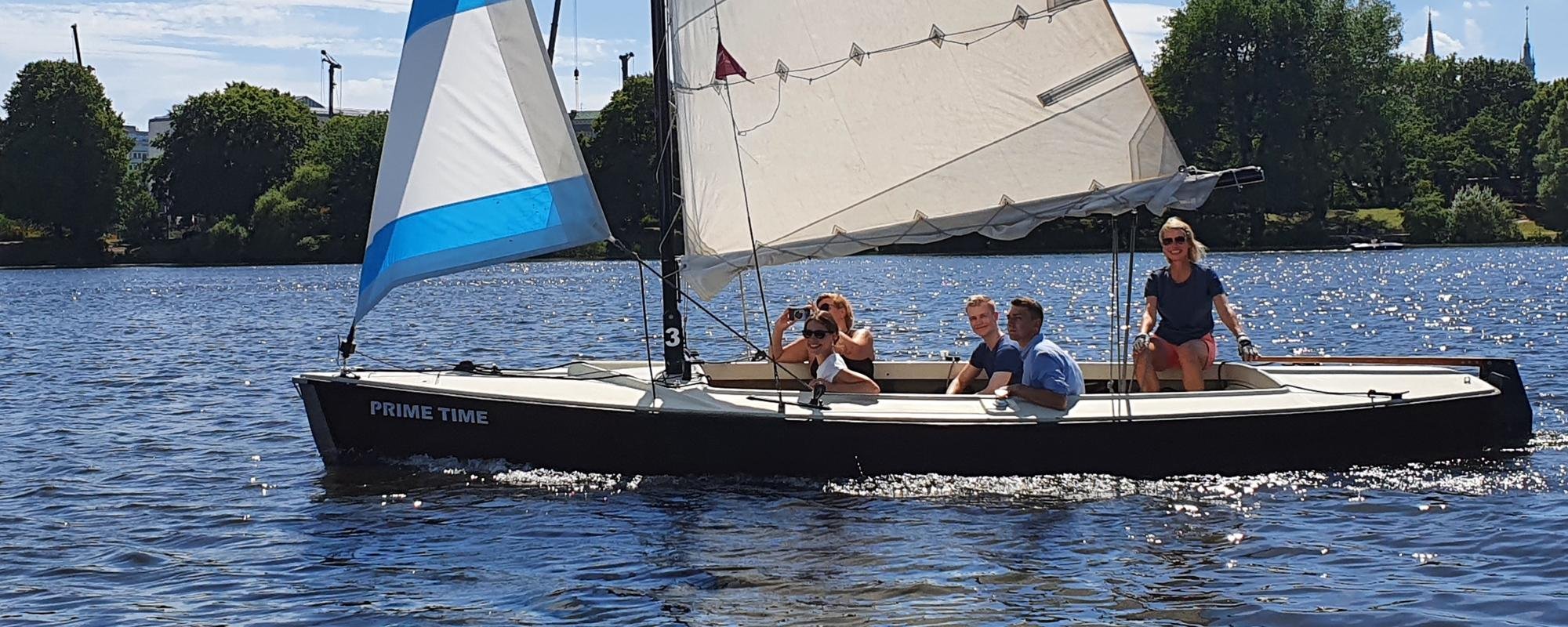 Private Sailing Tour on Hamburg's Alster River