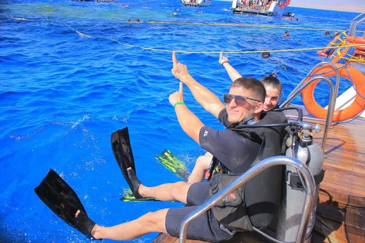 Sharm El Sheikh: Private Yacht Snorkeling & Diving Day Trip