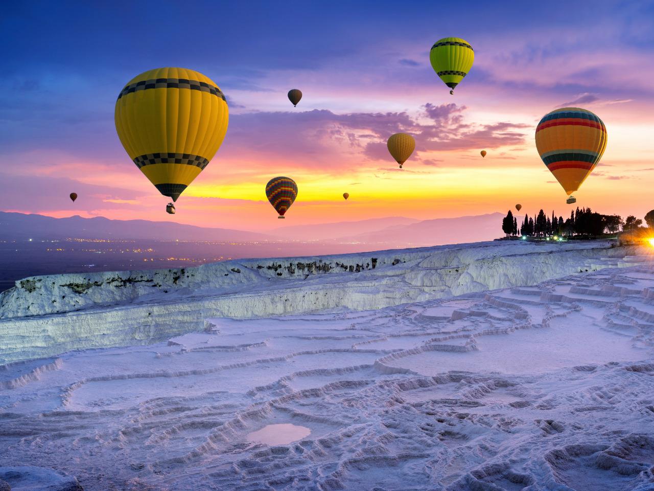 Pamukkale Sunrise Hot Air Balloon Viewing Experience