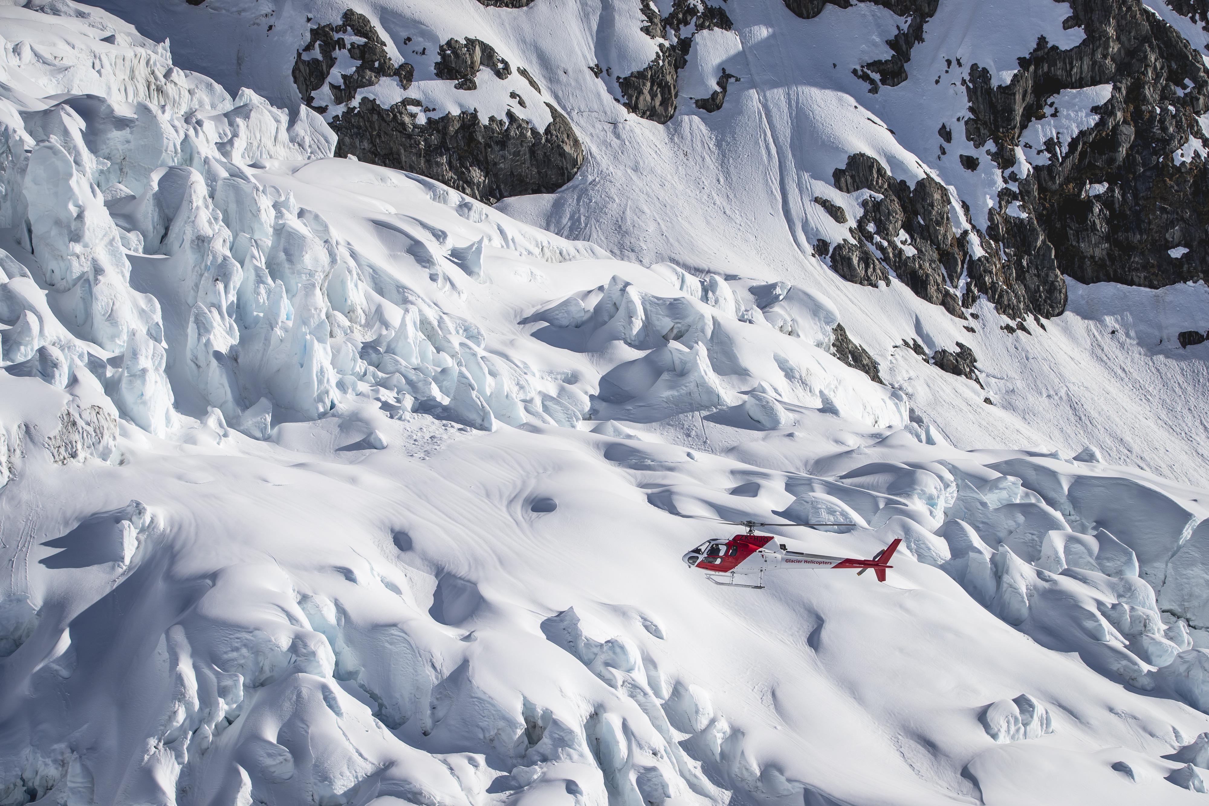 Aoraki Mount Cook Helicopter Flight with Alpine Landing