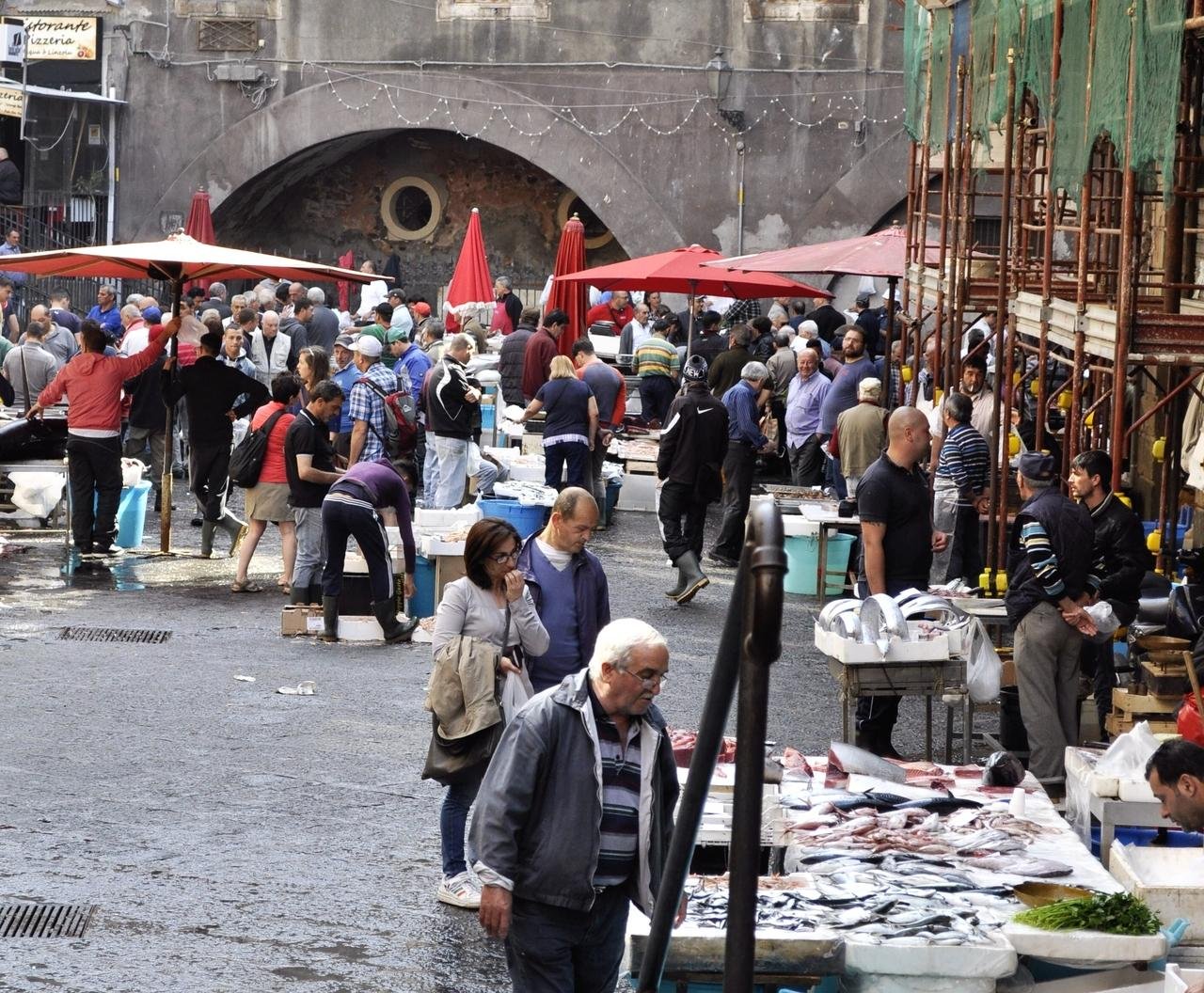 Catania Street Food Walking Tour with Local Guide