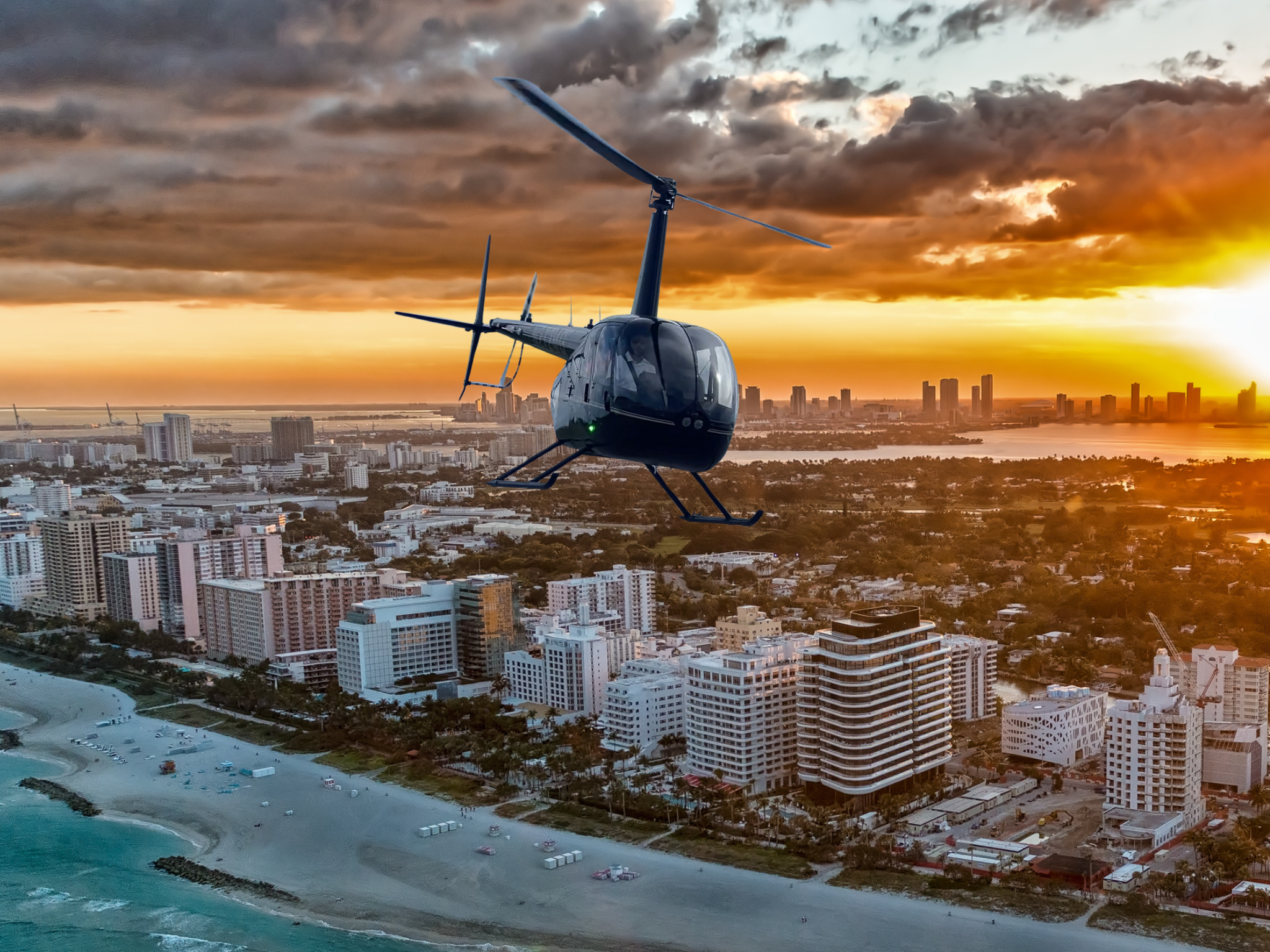 Private Sunset Helicopter Flight Over Miami Beach