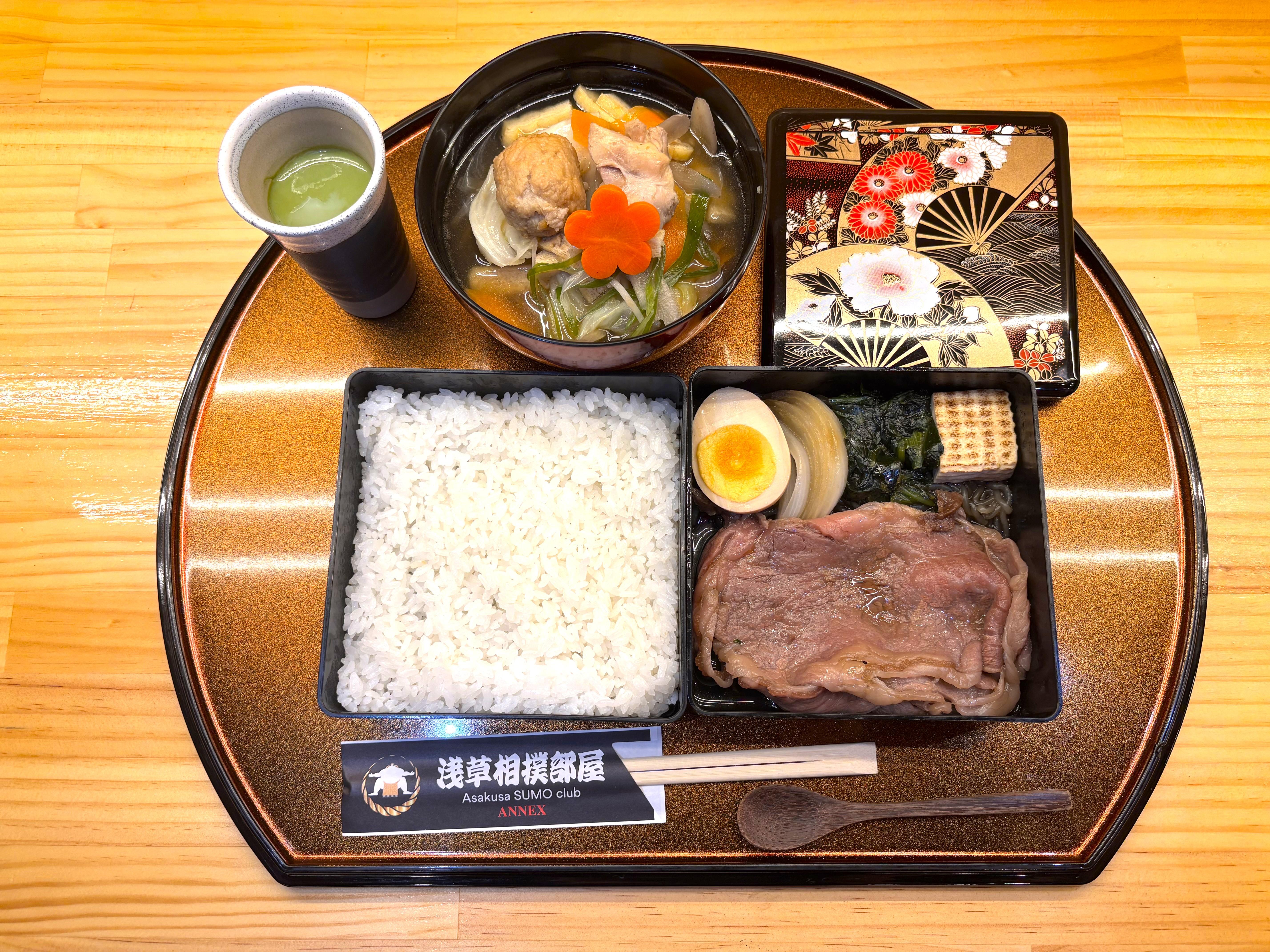 Luxury Sumo Show Experience with Wagyu Dinner in Tokyo
