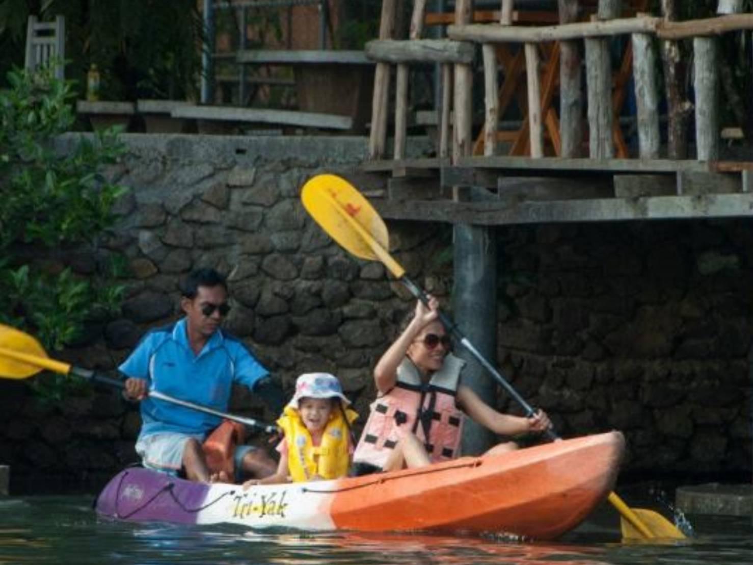 Krabi Dawn Kayak: Private Ao Thalane Mangrove Adventure