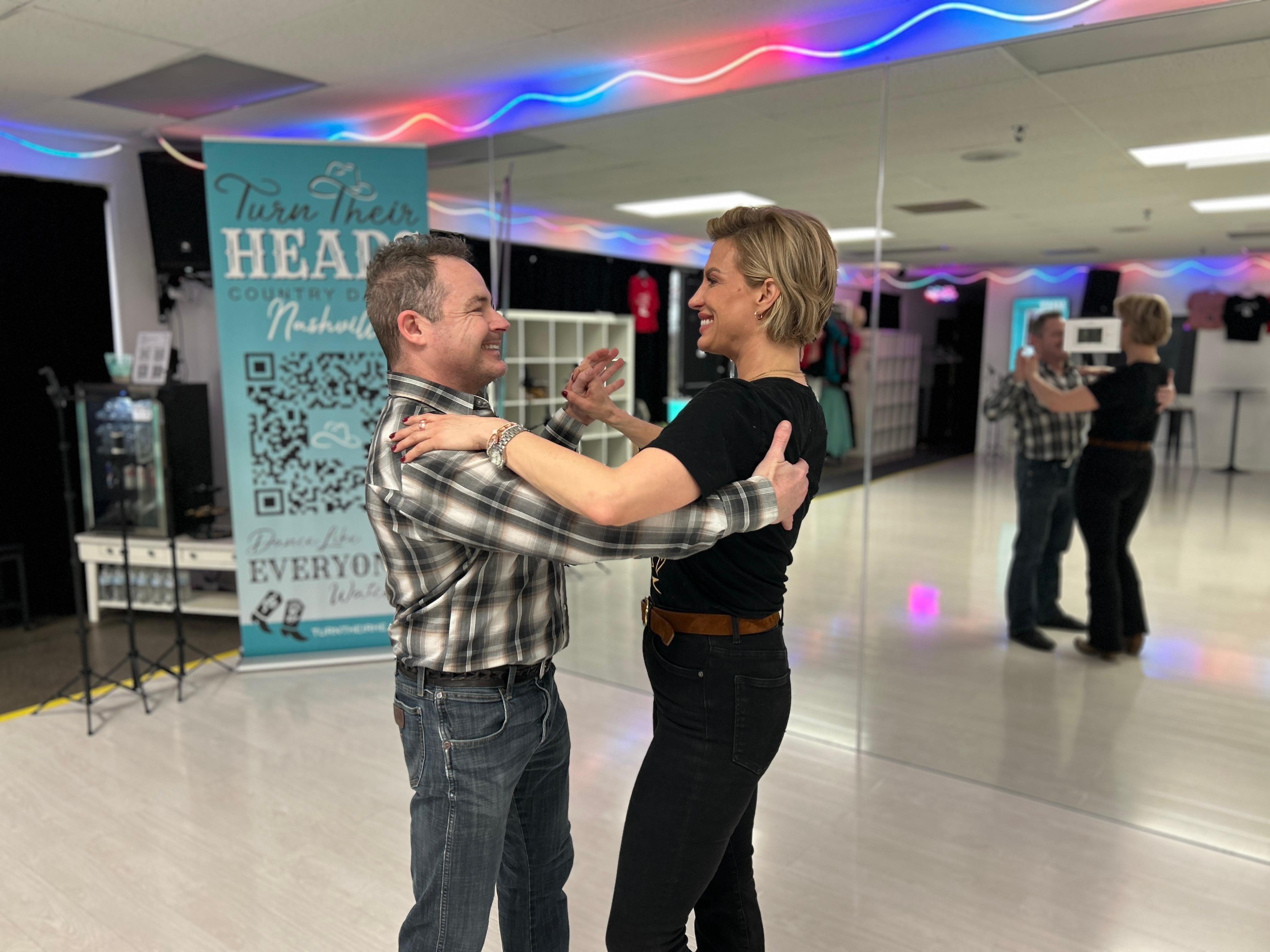 Private Two-Step Dance Lesson in Nashville