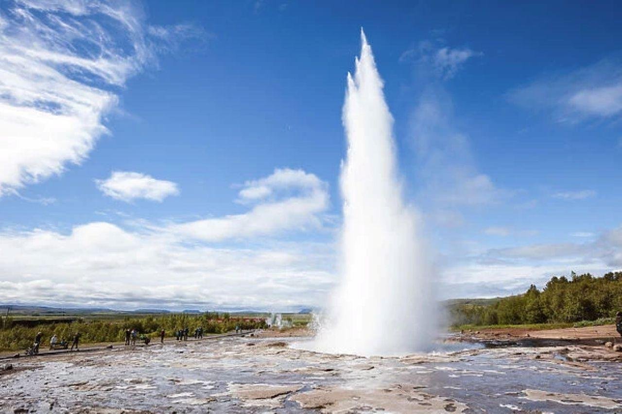 Private Golden Circle, Friðheimar & Blue Lagoon Tour