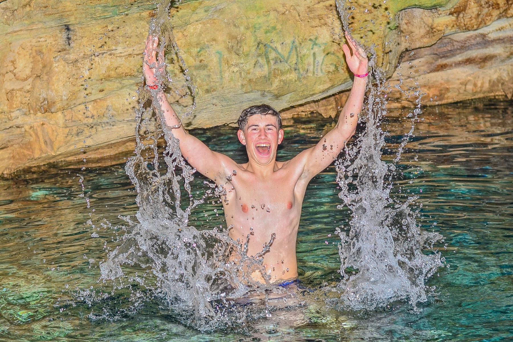 Punta Cana 4x4 Off-Road Adventure with Cenote & Beach