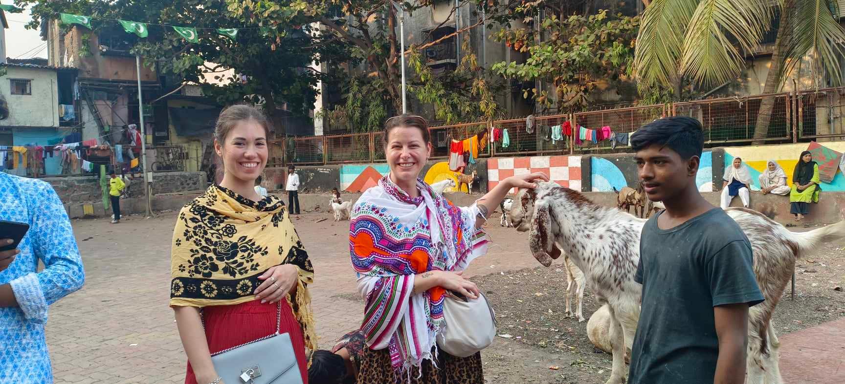 Mumbai: Dharavi Slum & Dhobi Ghat Authentic Local Tour