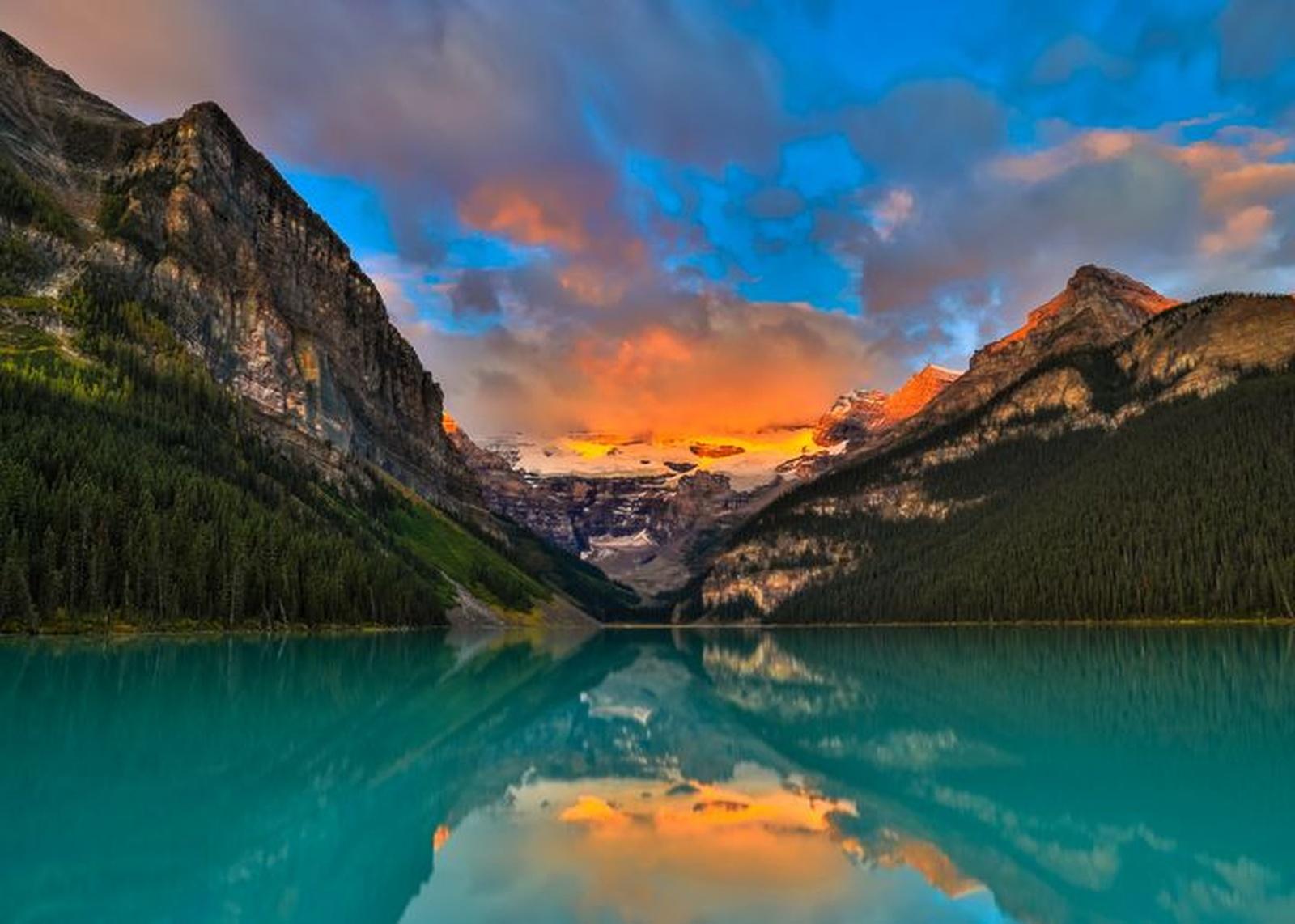 Lake Louise Sunrise & Wildlife Tour with Canyon Walk