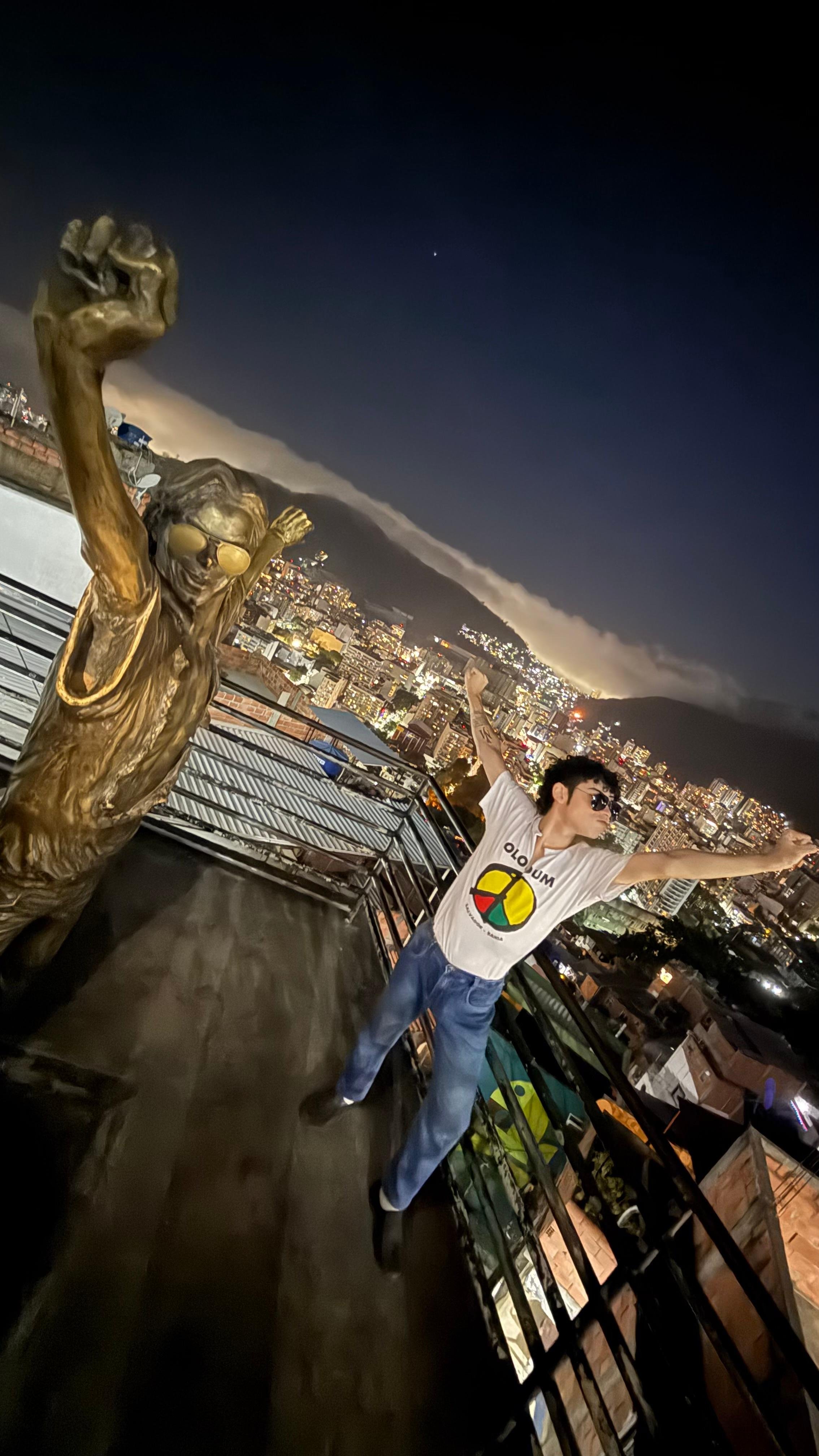 Rio de Janeiro: Santa Marta Favela Guided Walking Tour