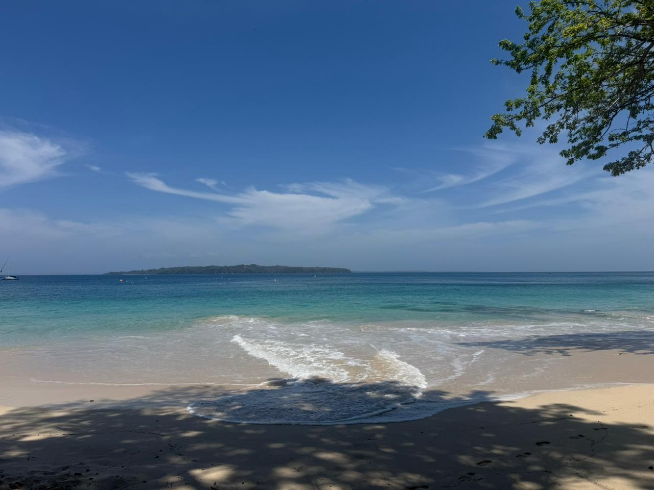 Playa Larga All-Inclusive Beach Day on Contadora Island