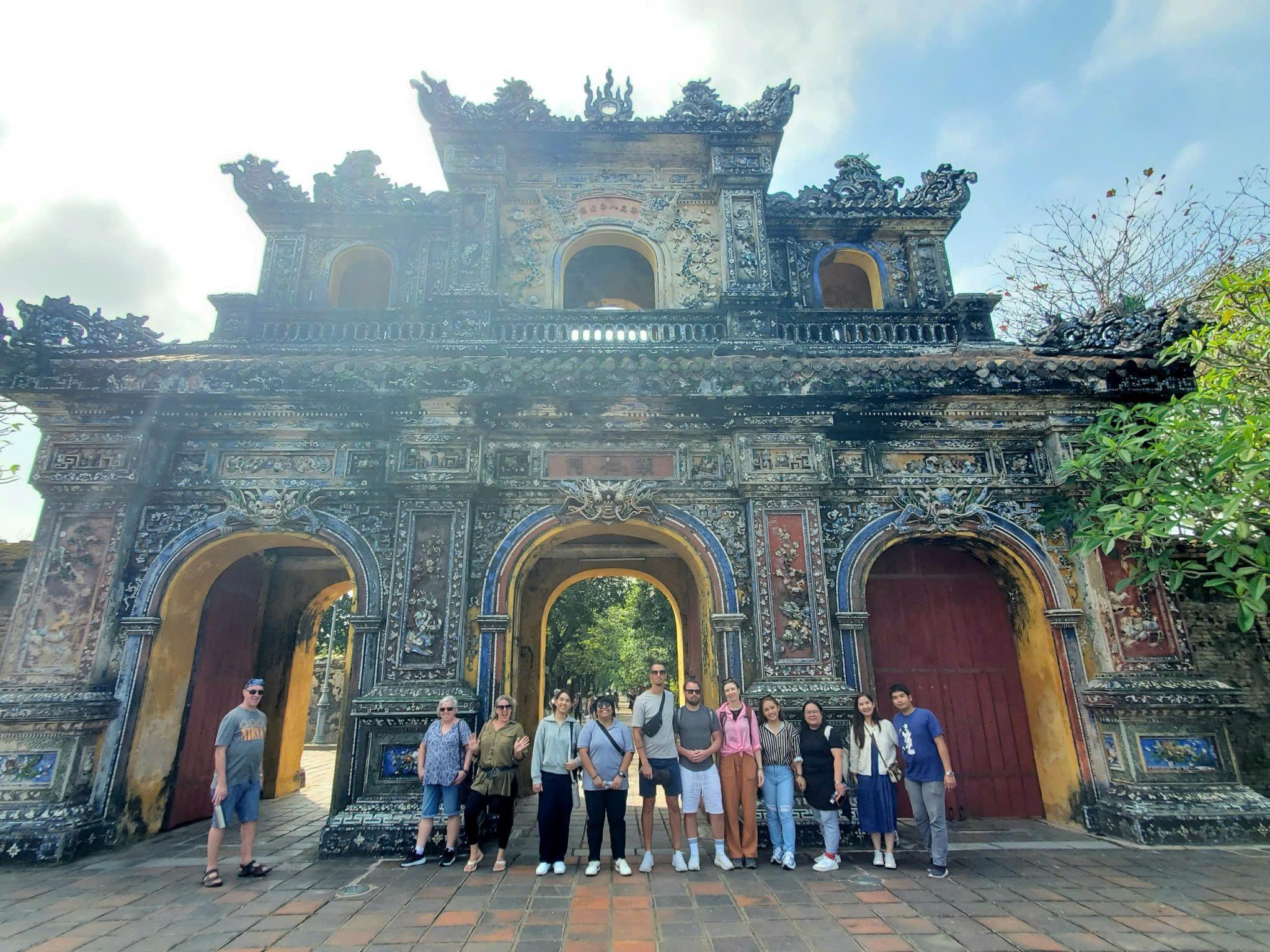 Hue Imperial Heritage & Perfume River Dragon Boat Tour