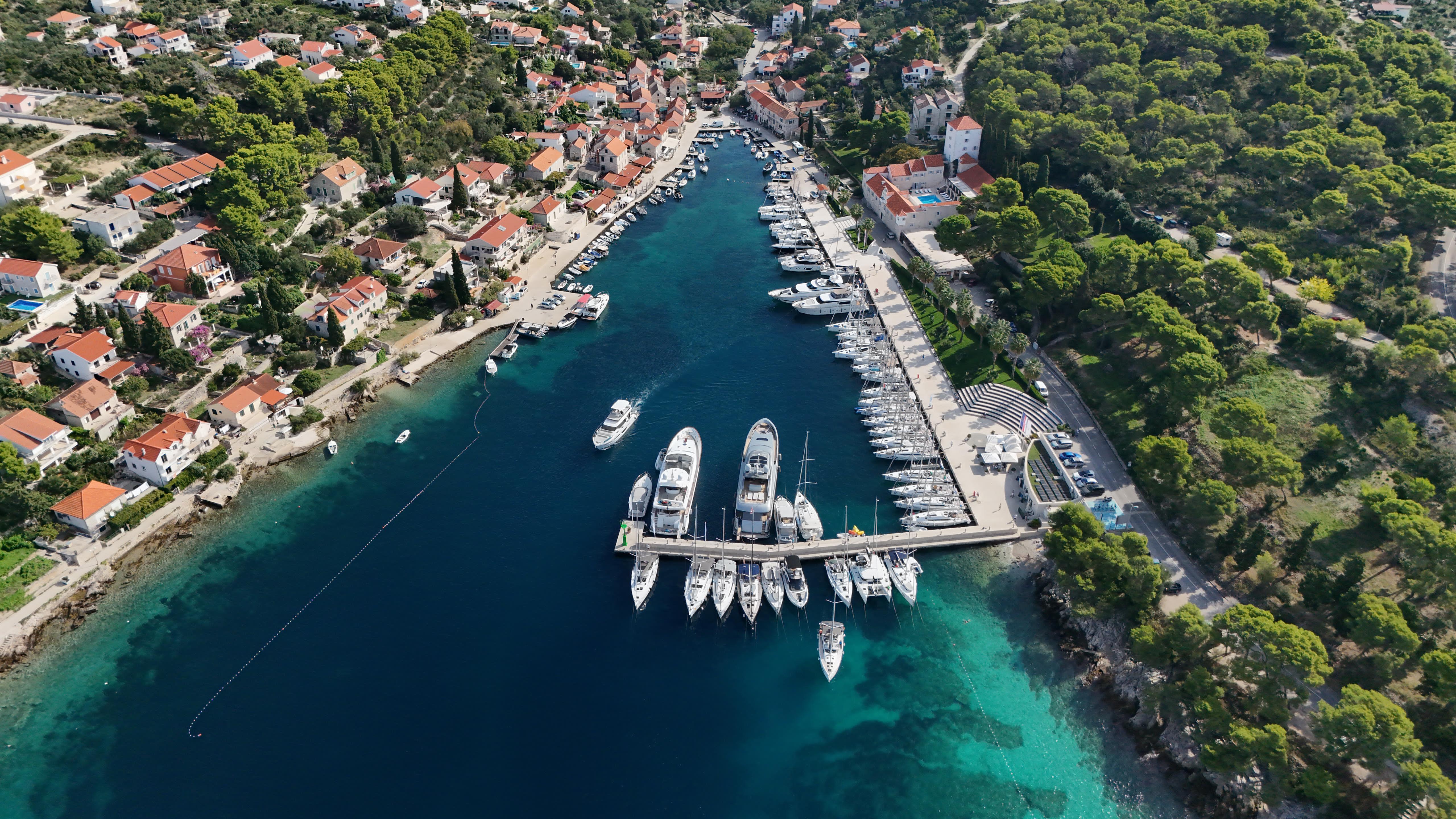 Split: Premium Blue Lagoon & 3-Island Speedboat Adventure