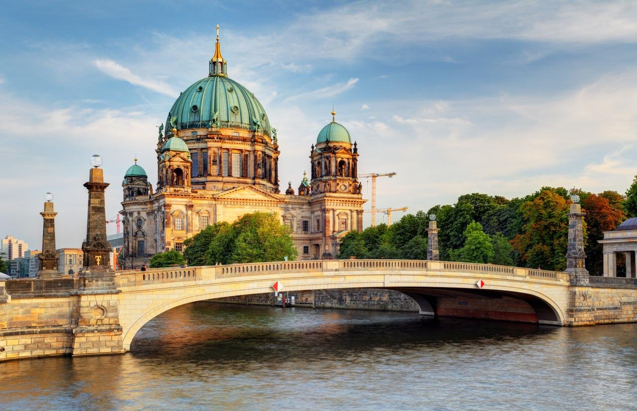 Berlin Top 20 Sights: 3-Hour Private Walking Tour